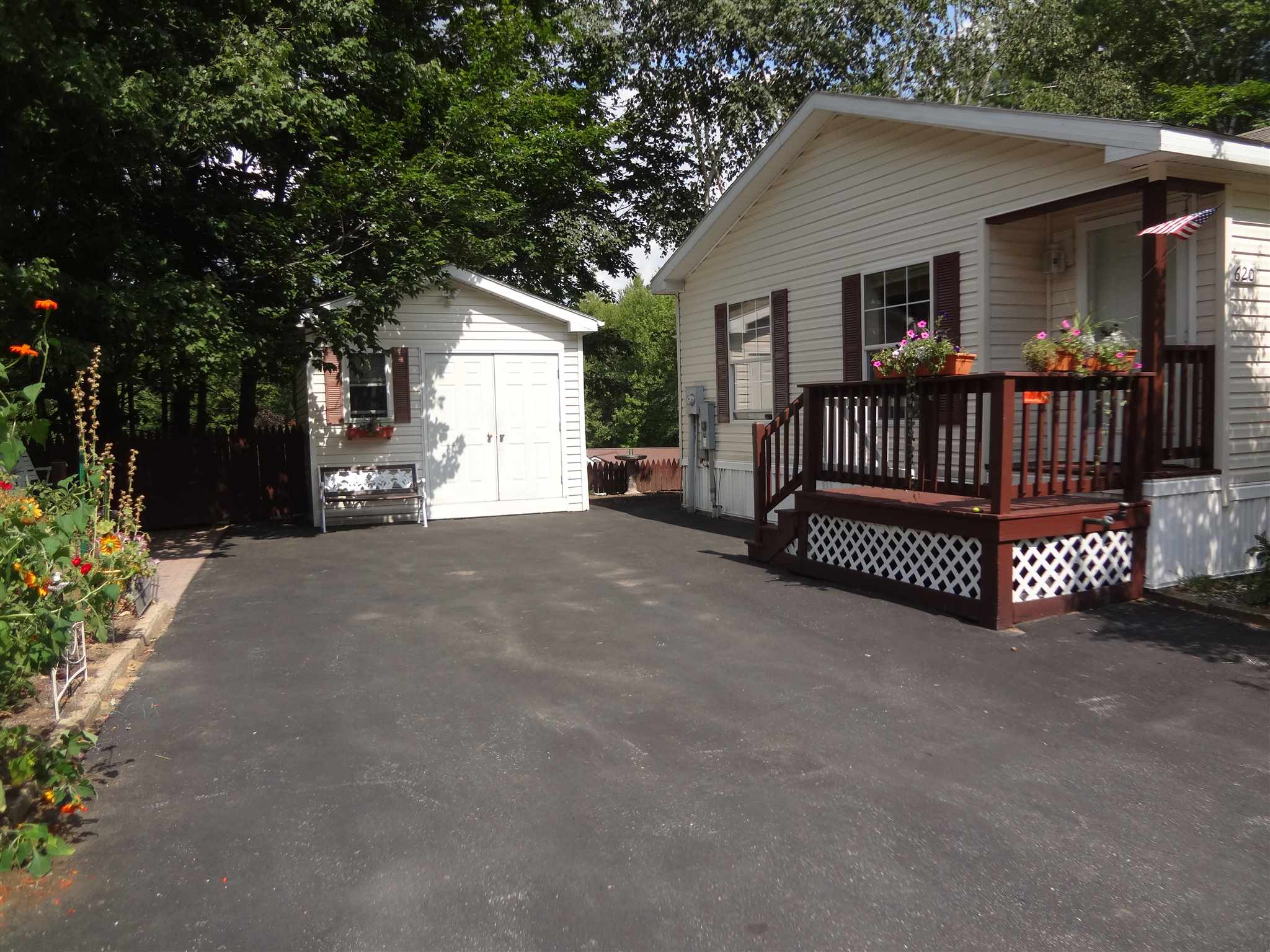 620 Benton Dr, Laconia, NH 03246