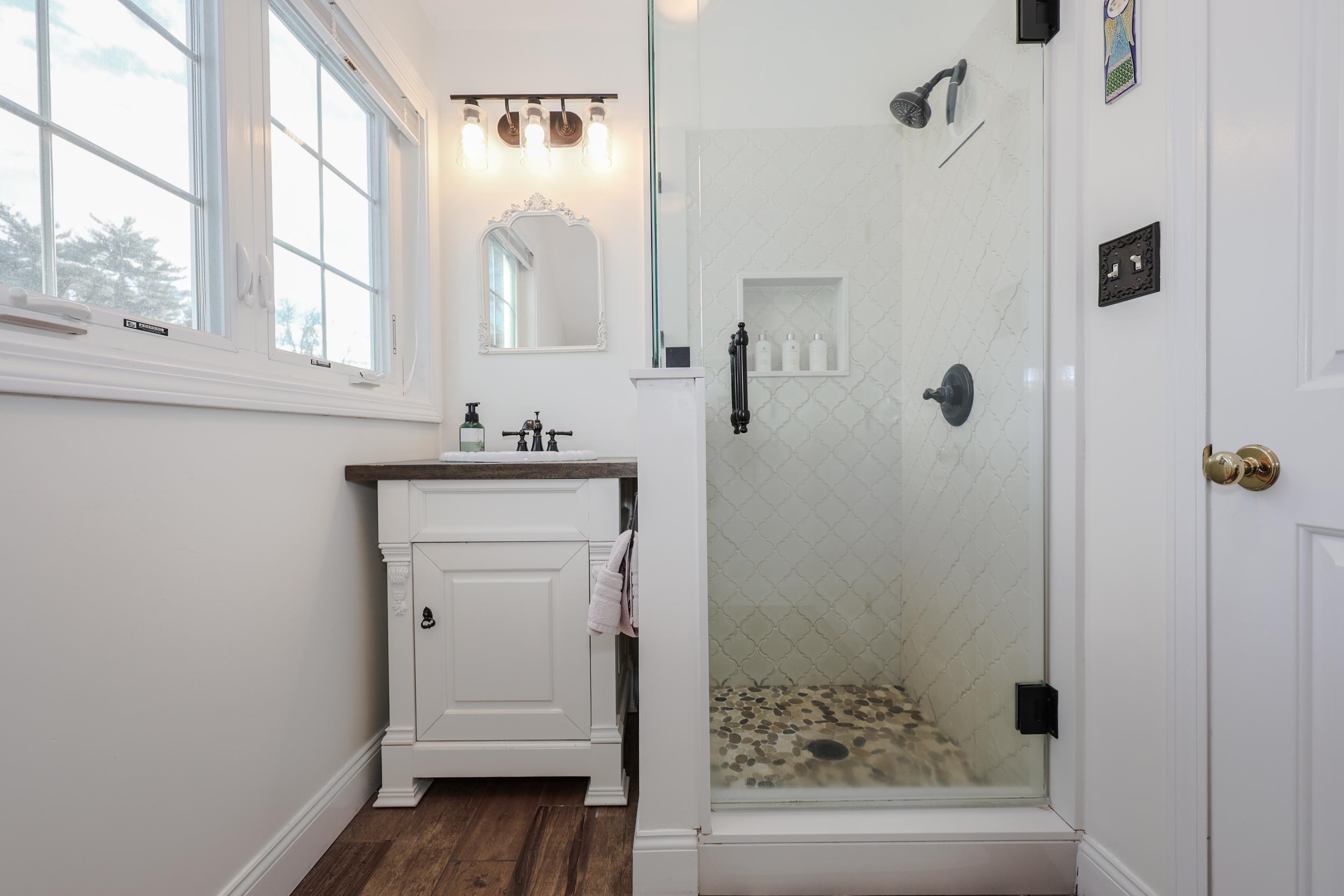 152 Straw Hill Rd, Manchester, NH 03104