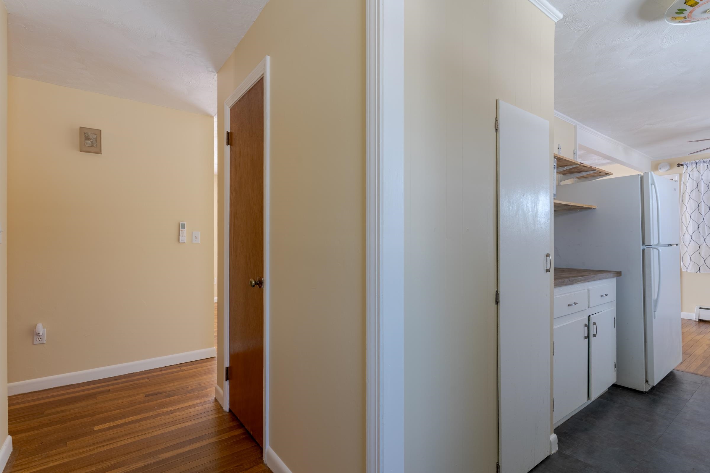 5 Wayside Dr, Exeter, NH 03833