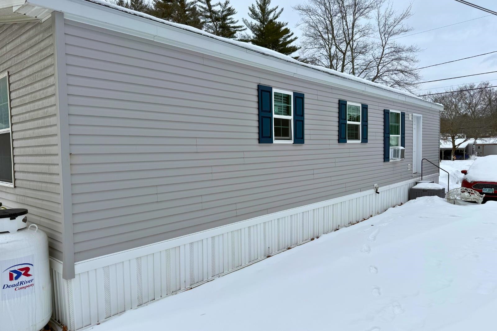 7 Rose Ln, Franklin, NH 03235