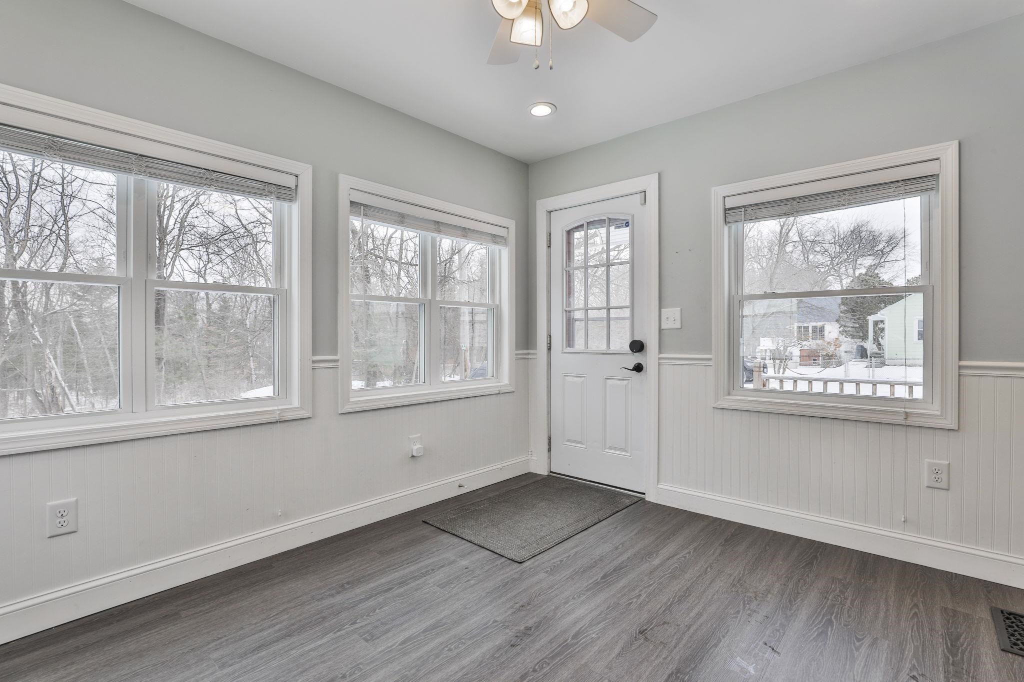 28 Stevens St, Nashua, NH 03060