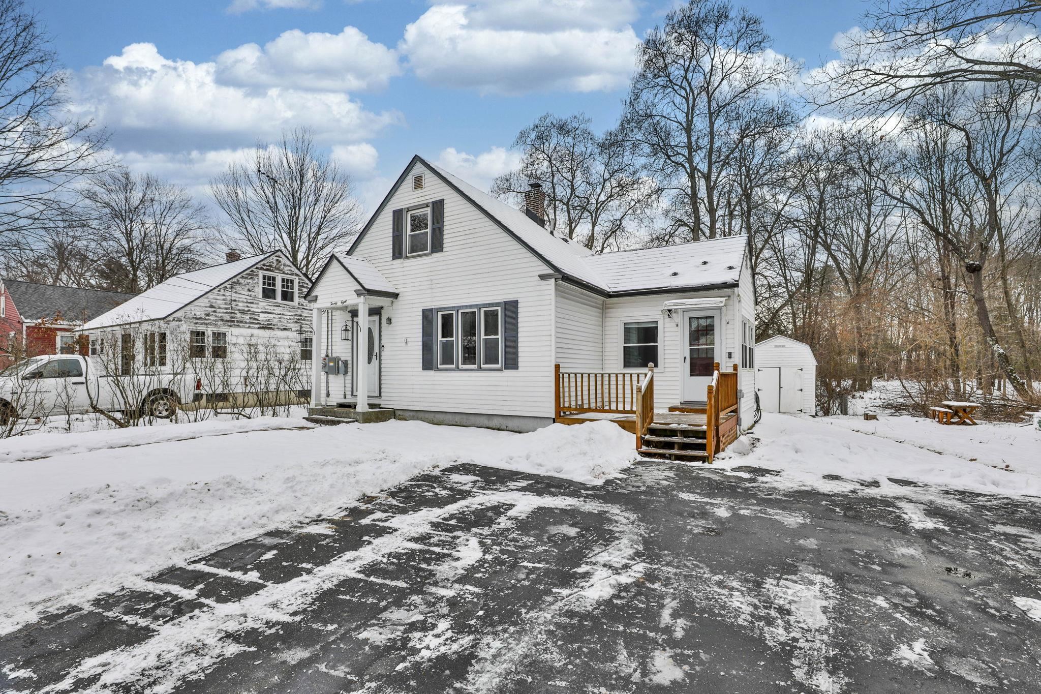 28 Stevens St, Nashua, NH 03060