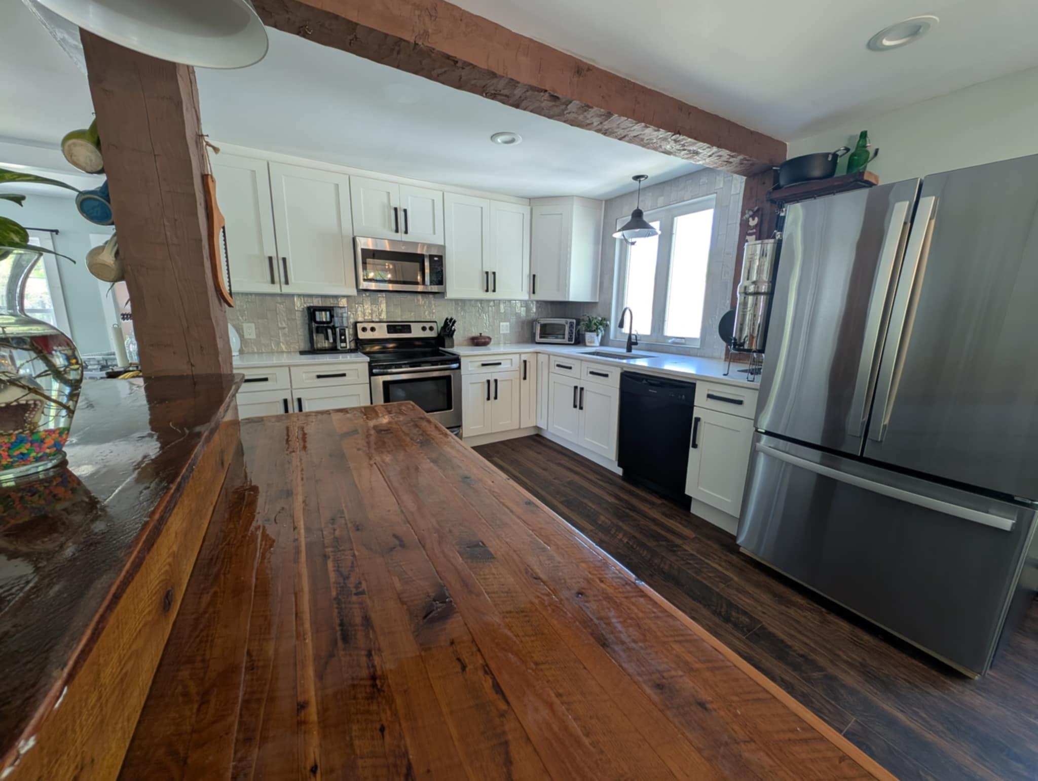 8 Main St, Bennington, NH 03442