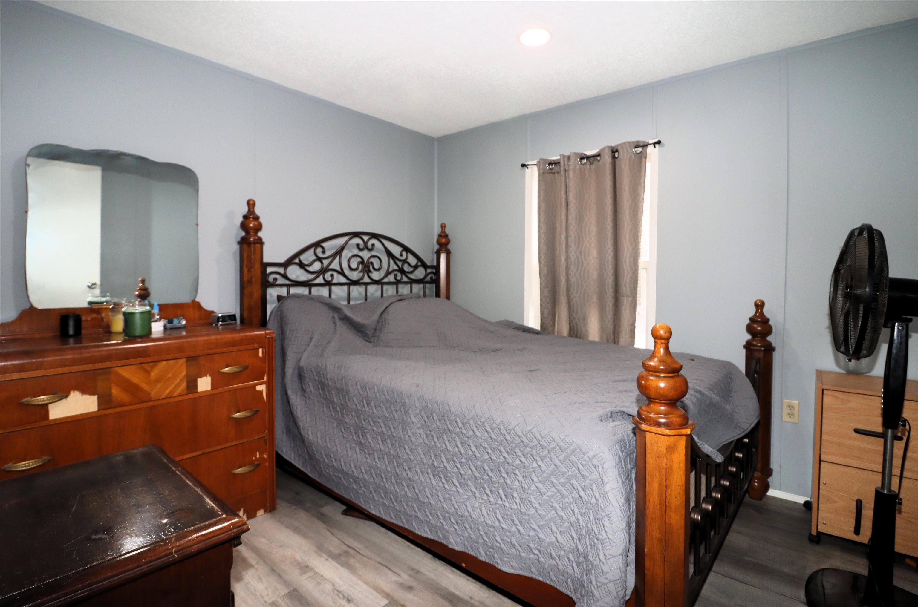 7 Corrigan St, Gorham, NH 03581