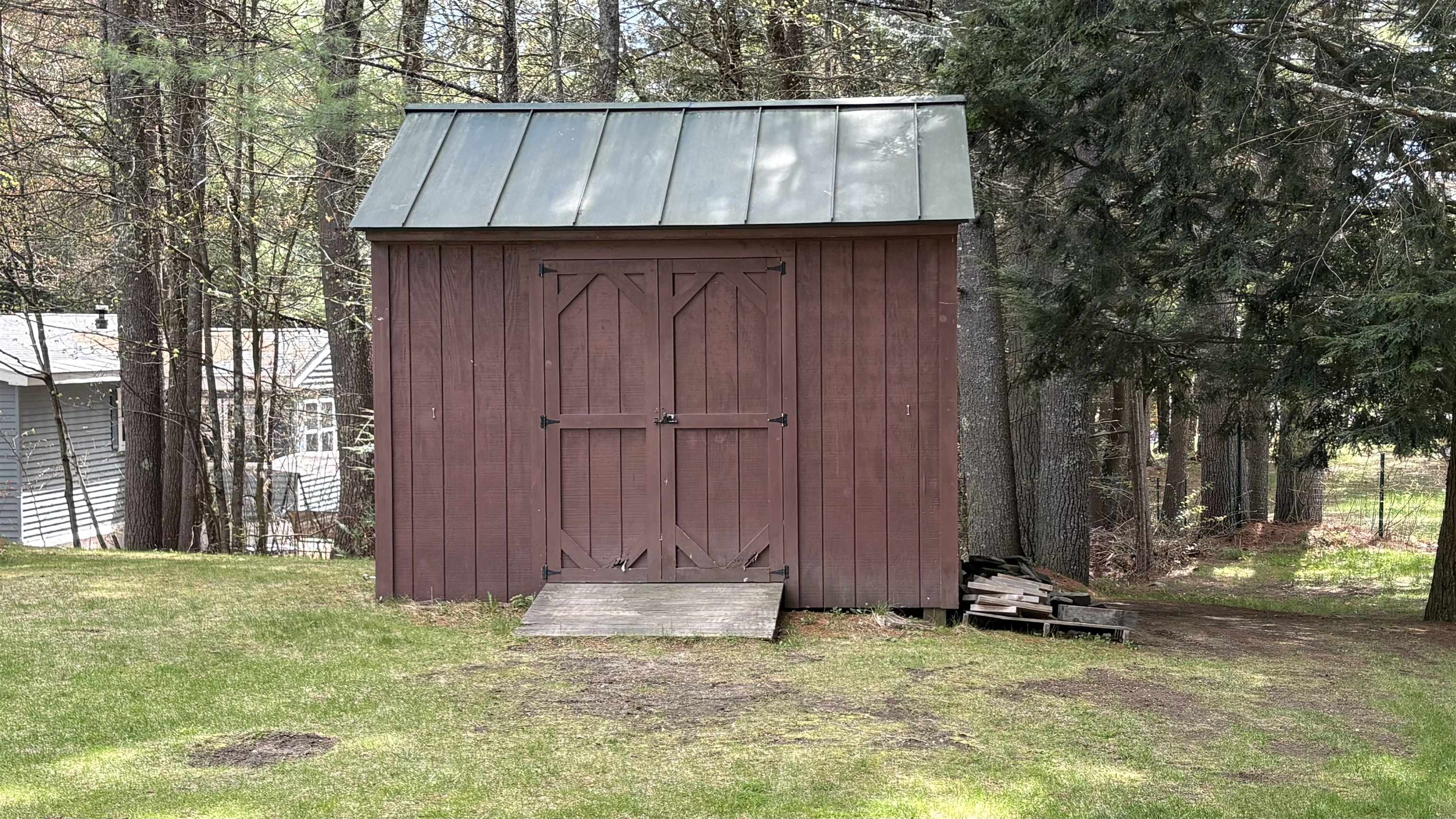 25 Sunset Dr, Hopkinton, NH 03229