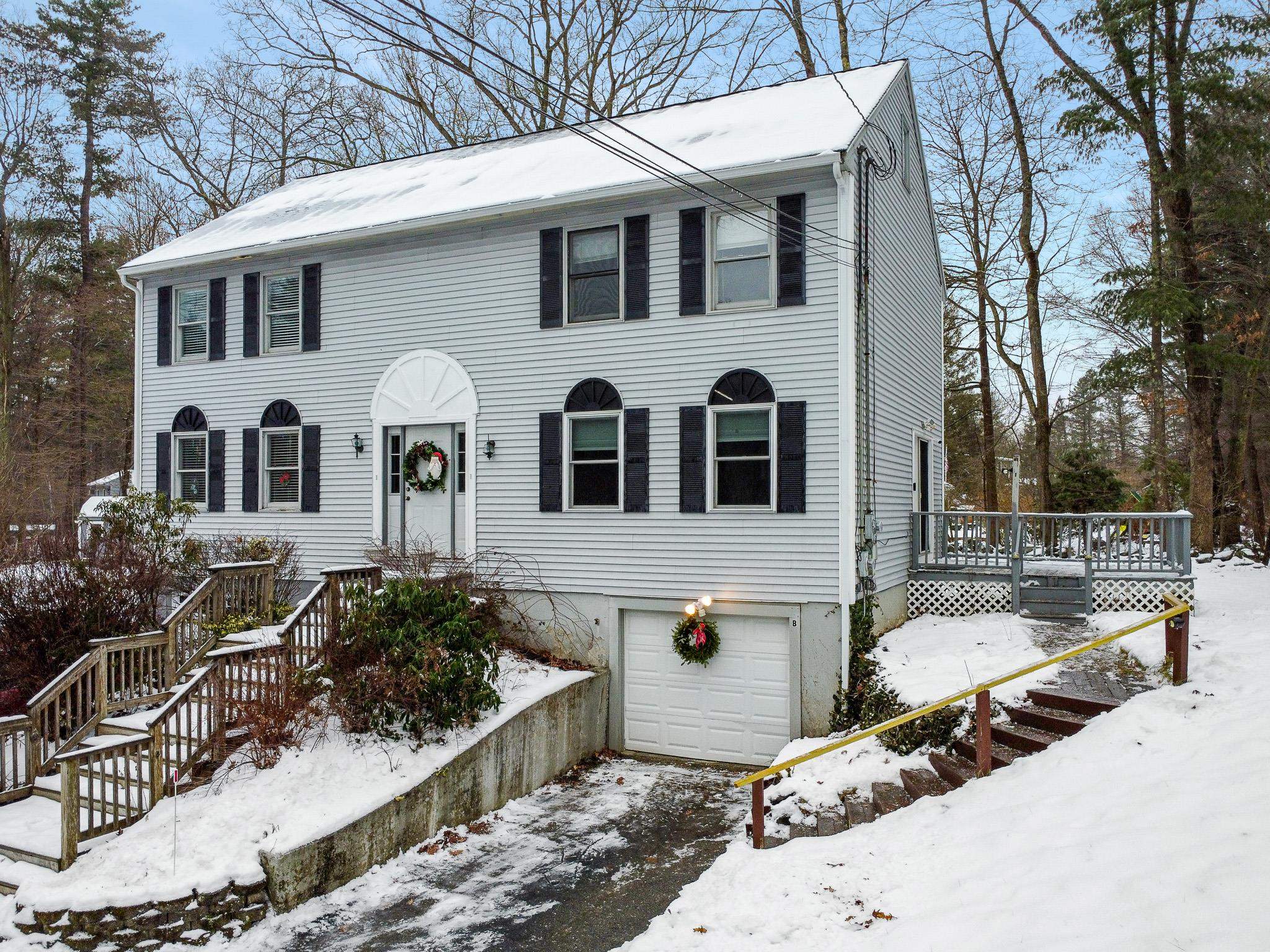 15 Canterbury Forest, Plaistow, NH 03865