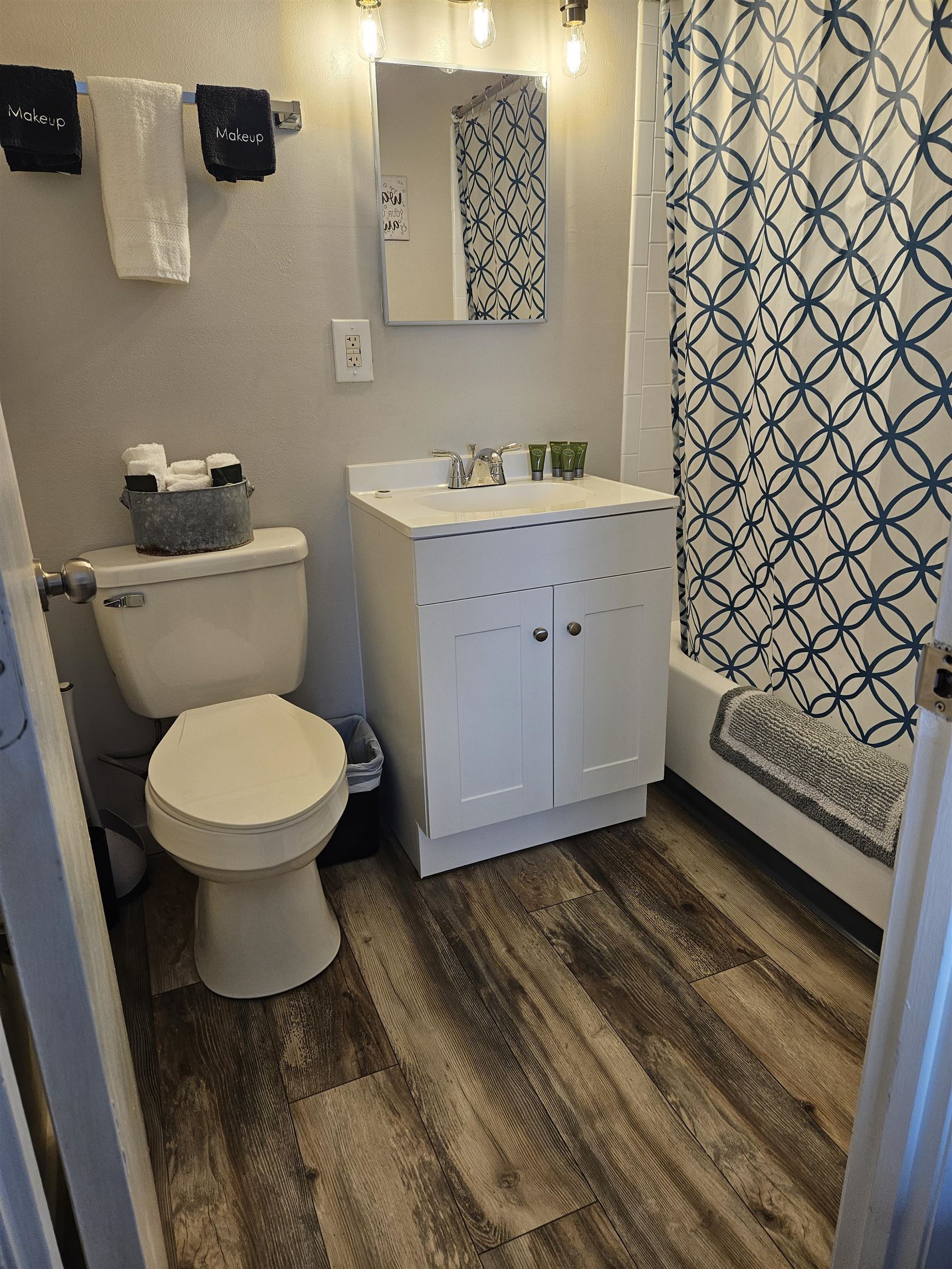 9 Treetop Circle — photo 3