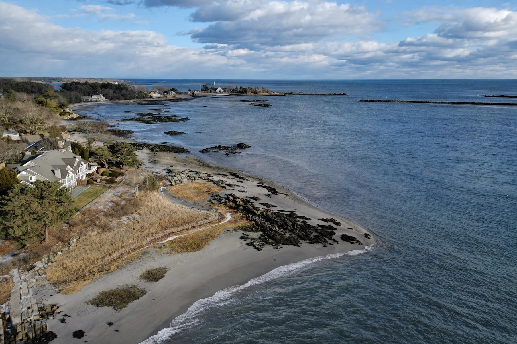 163 Little Harbor Rd, New Castle, NH 03854