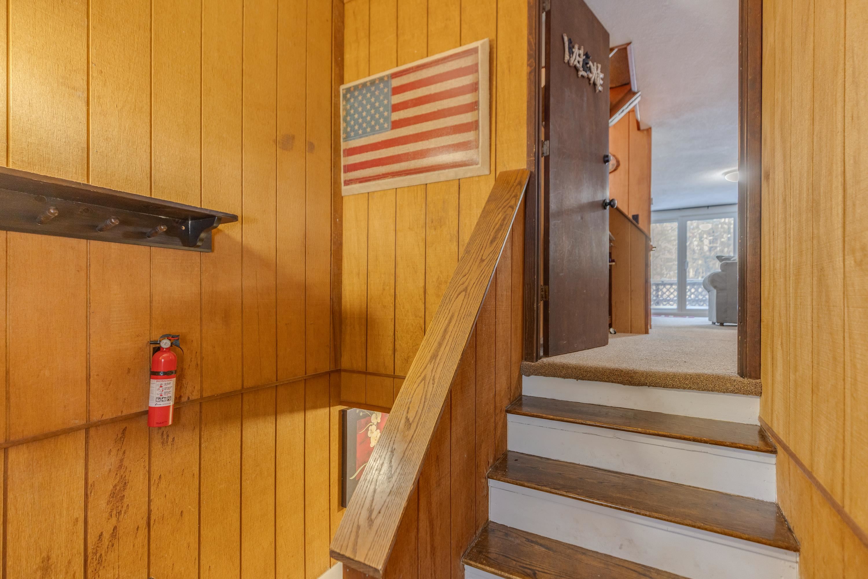 869 Upper Mad River Rd, Thornton, NH 03285