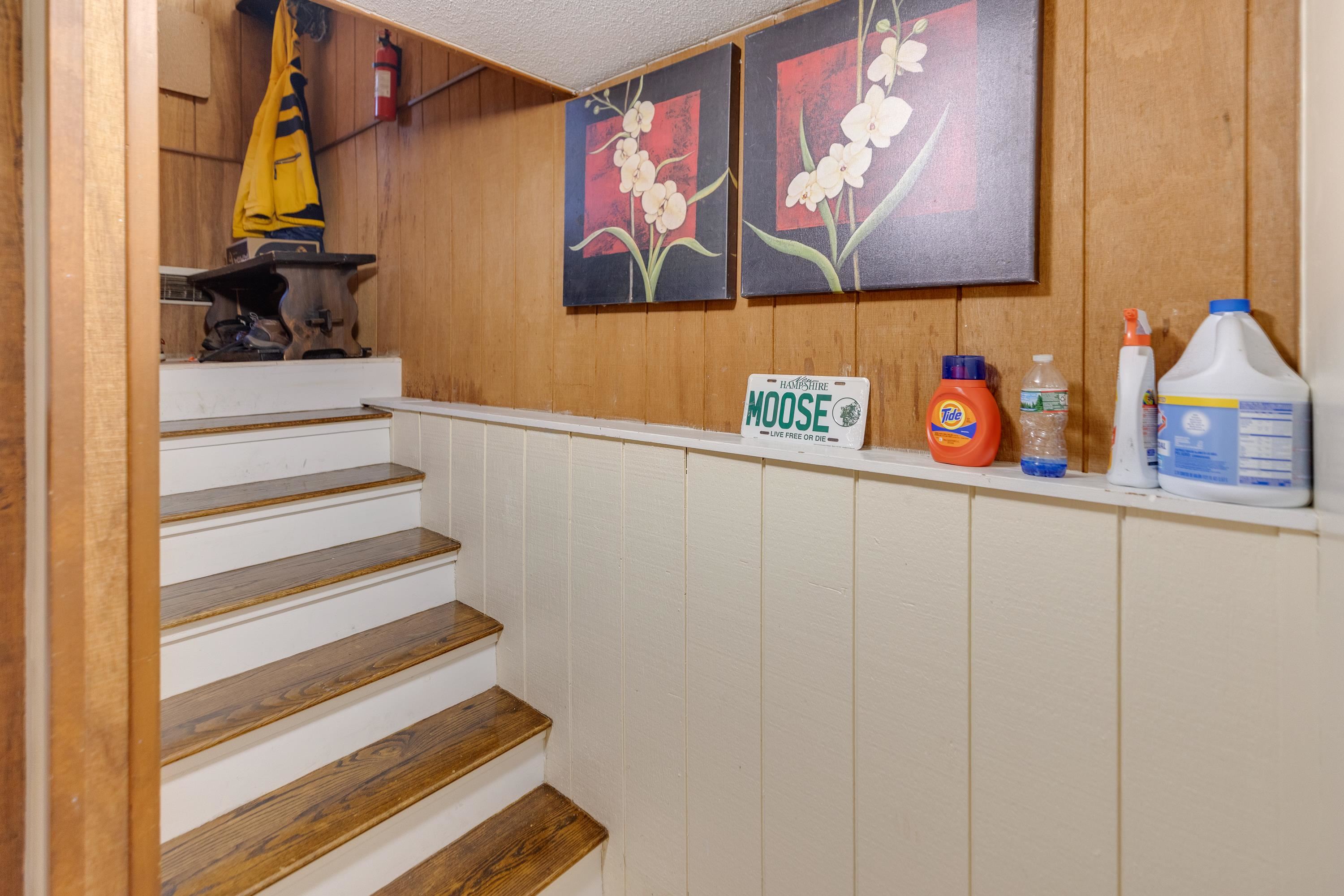 869 Upper Mad River Rd, Thornton, NH 03285