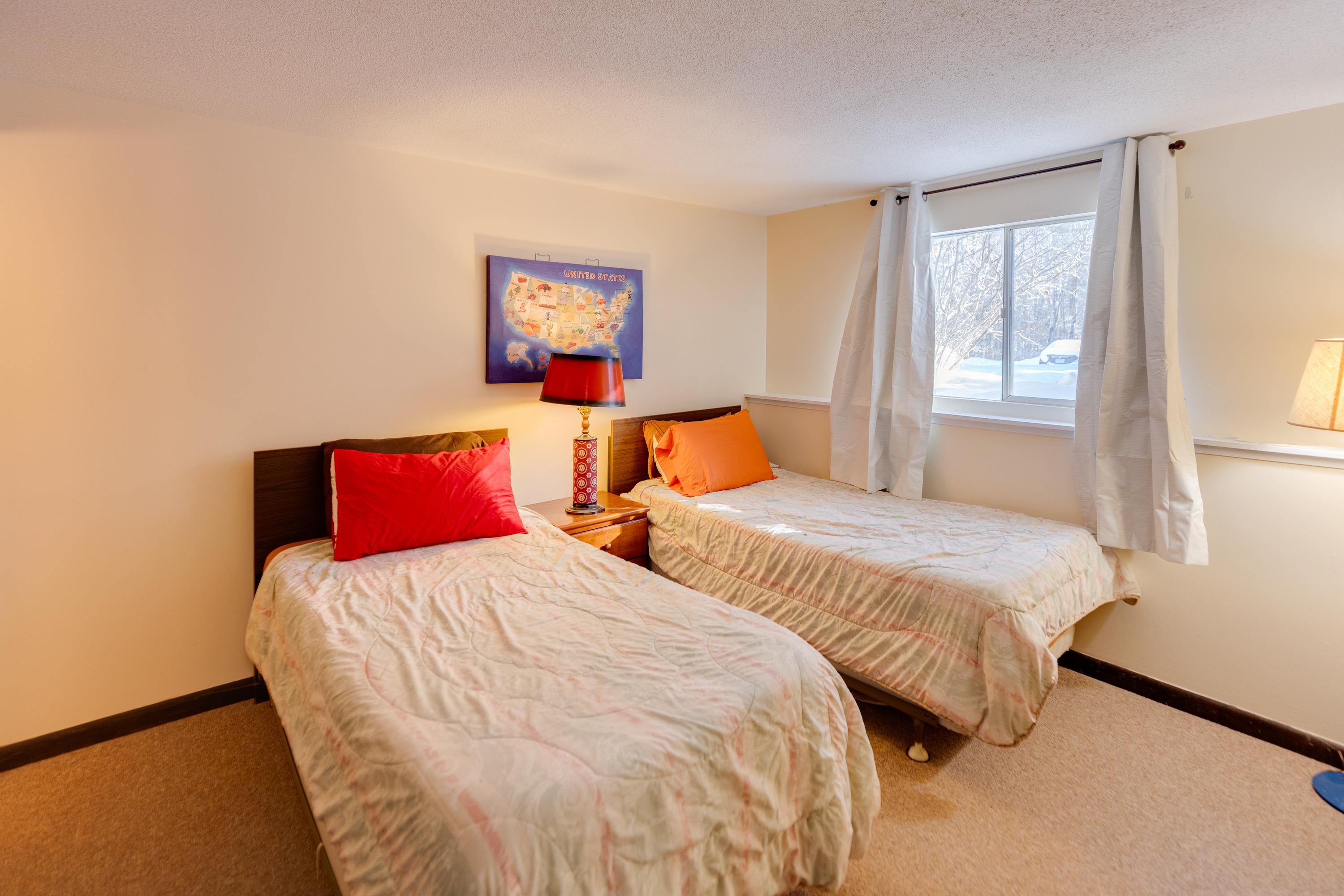 869 Upper Mad River Rd, Thornton, NH 03285