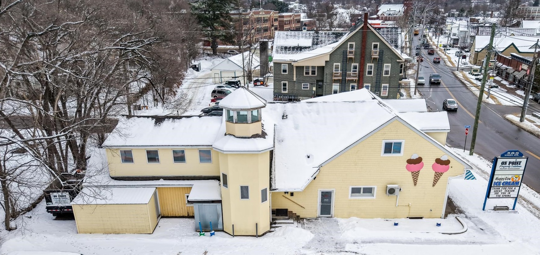 385 Union Avenue — photo 1