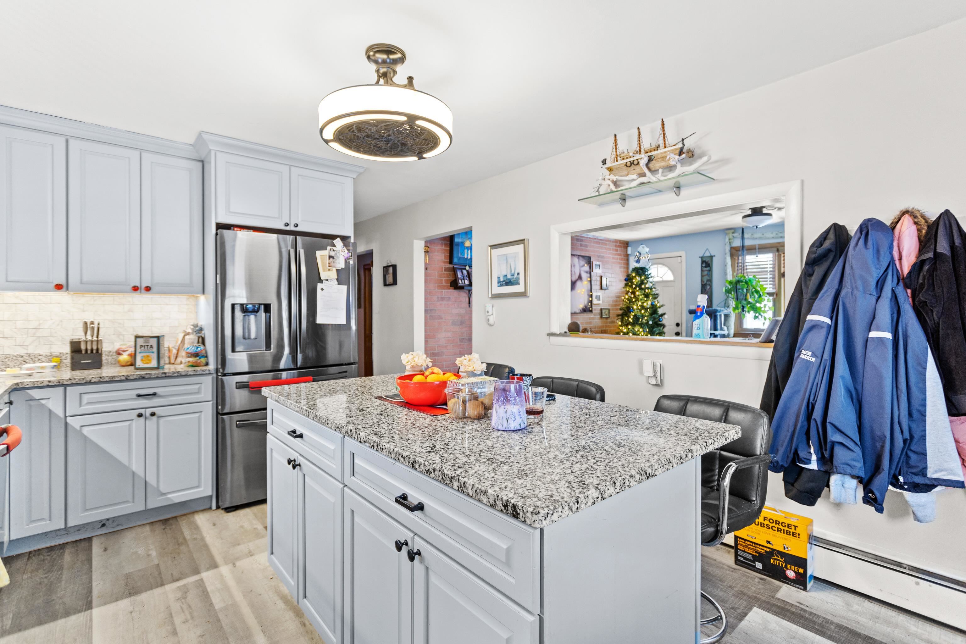 25 S Wilson St, Manchester, NH 03103