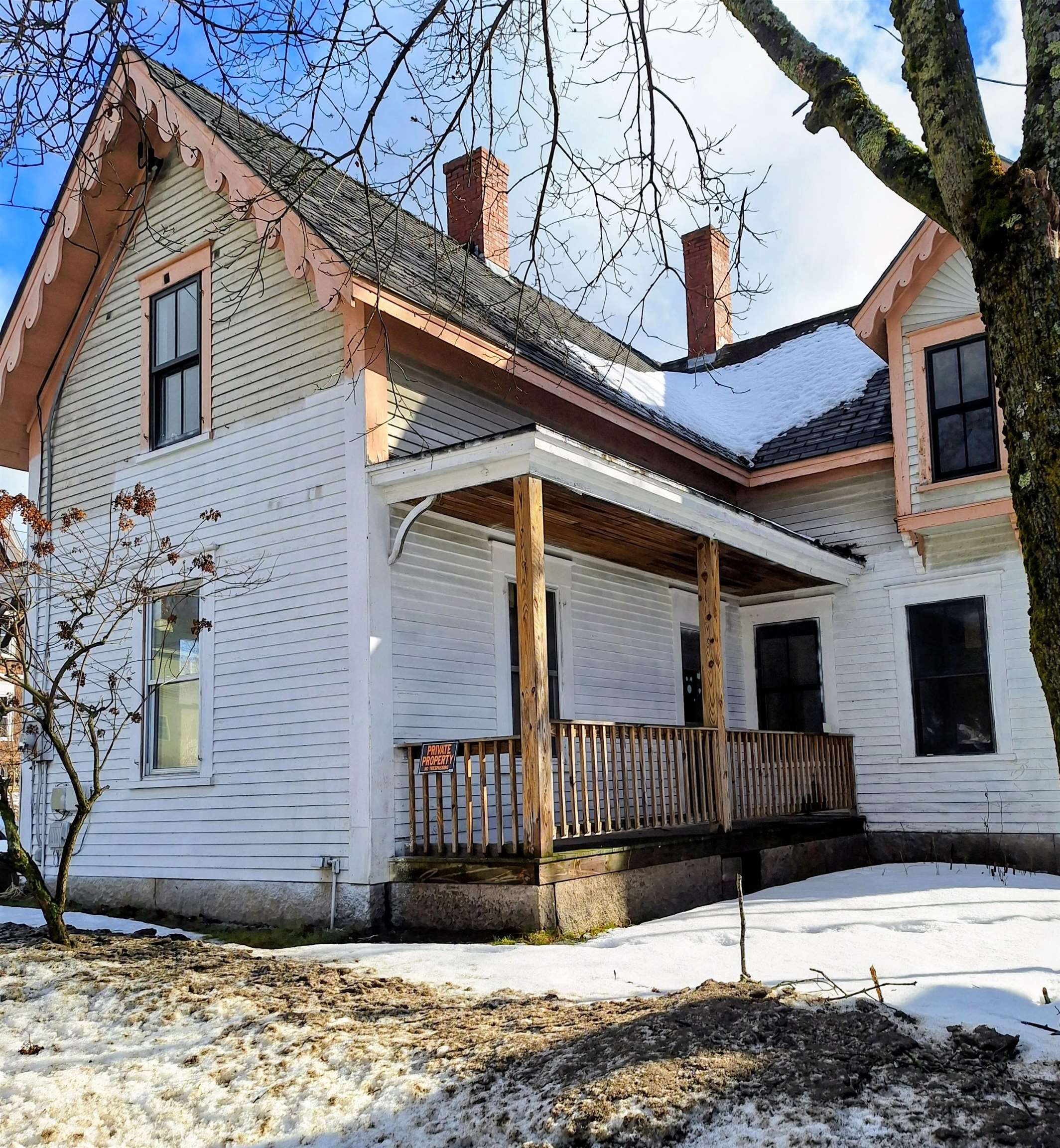 66 Summer St, Bristol, NH 03222