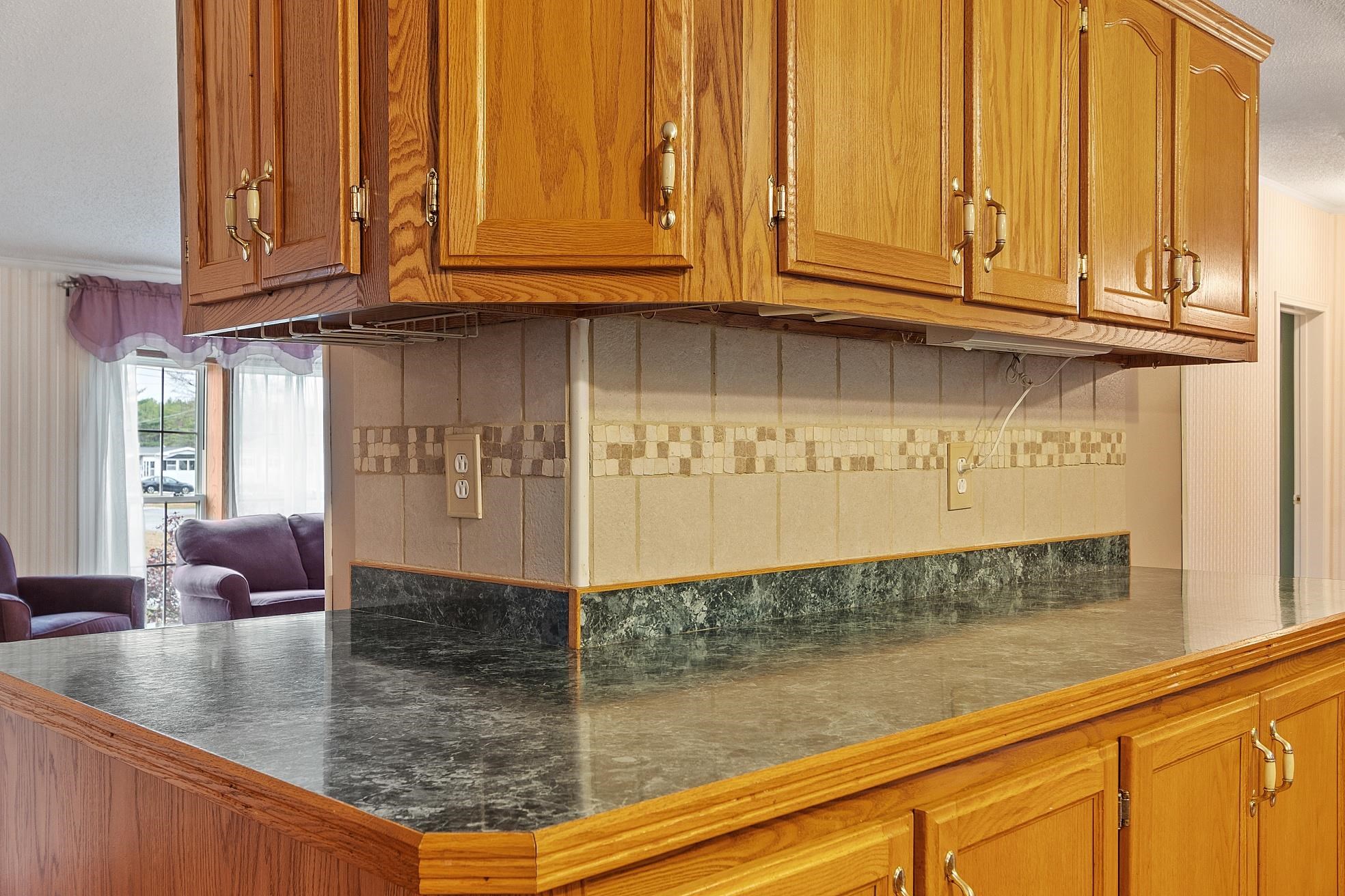 34 Dianne St, Nashua, NH 03062