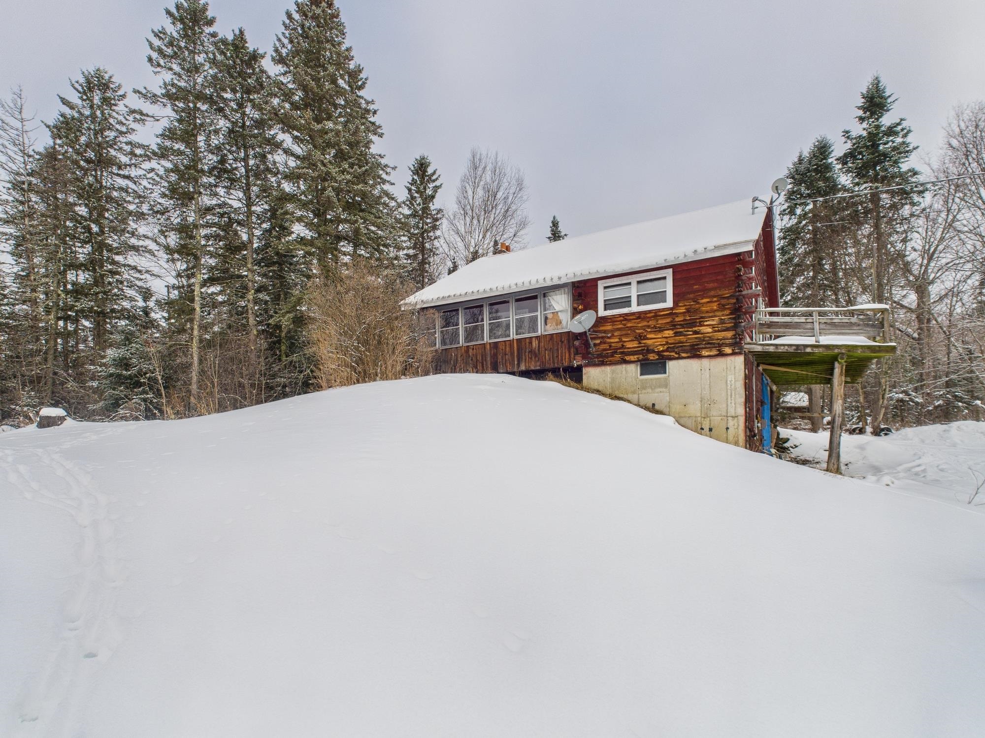 421 E Colebrook Rd, Colebrook, NH 03576