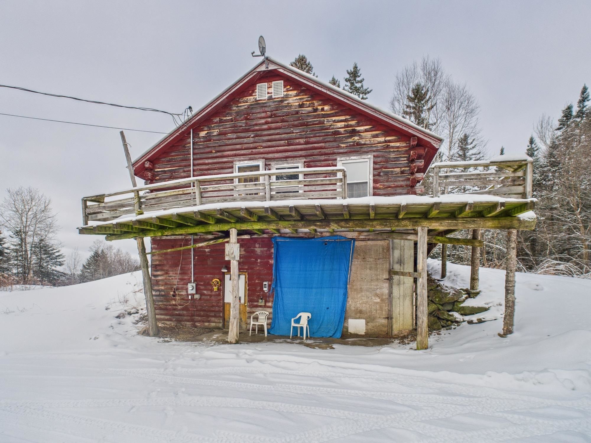 421 E Colebrook Rd, Colebrook, NH 03576