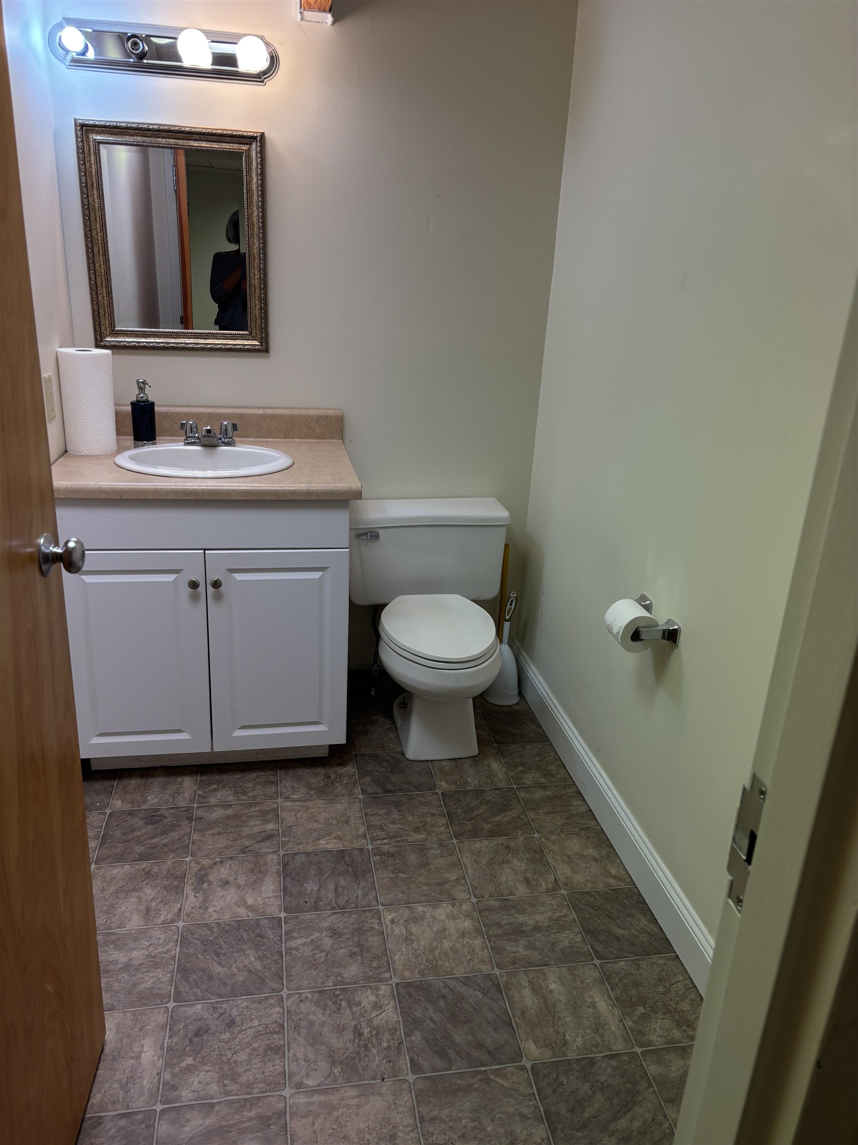 1 Park Ave, Hampton, NH 03842