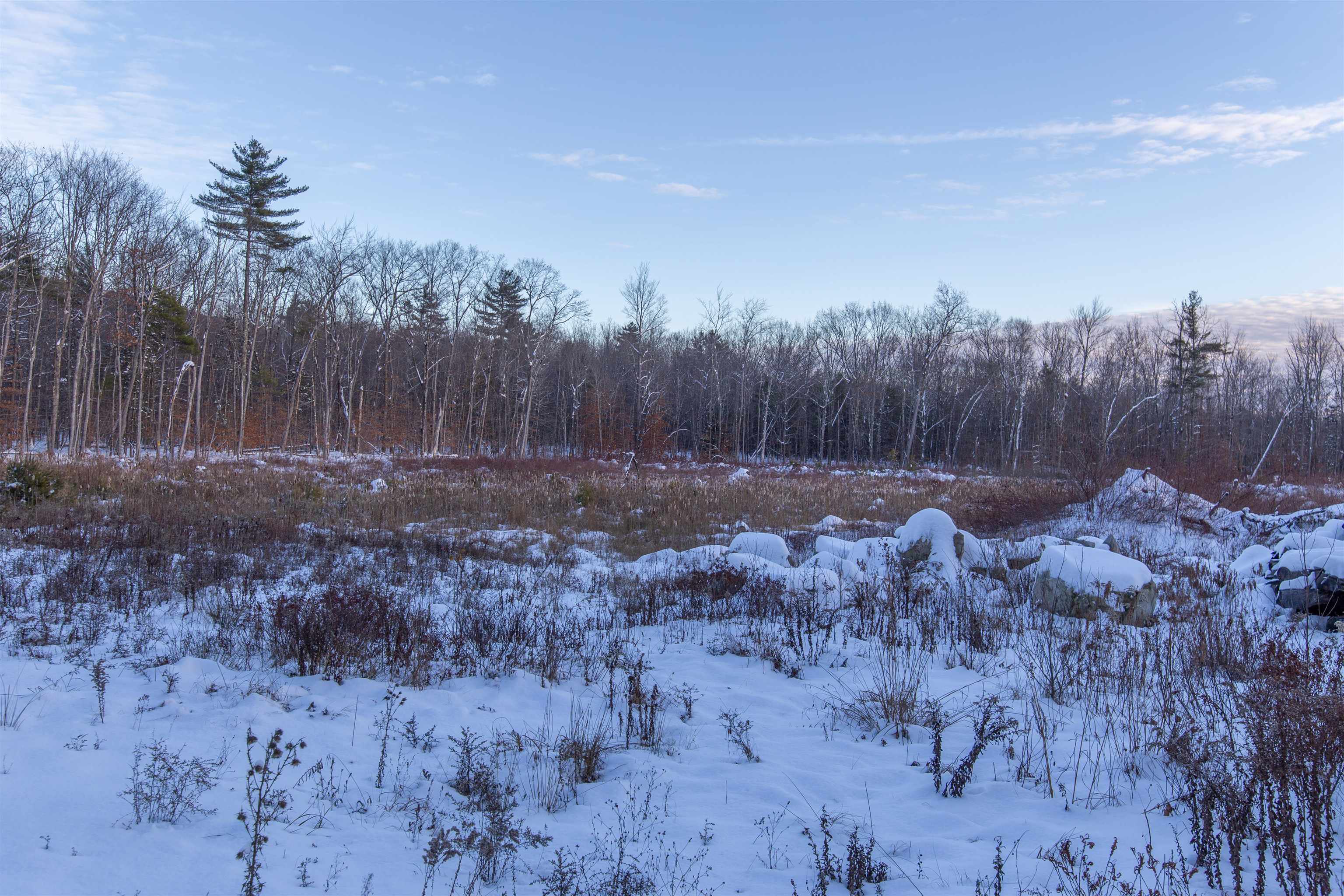 525 Governor Wentworth Hw, Moultonborough, NH 03254