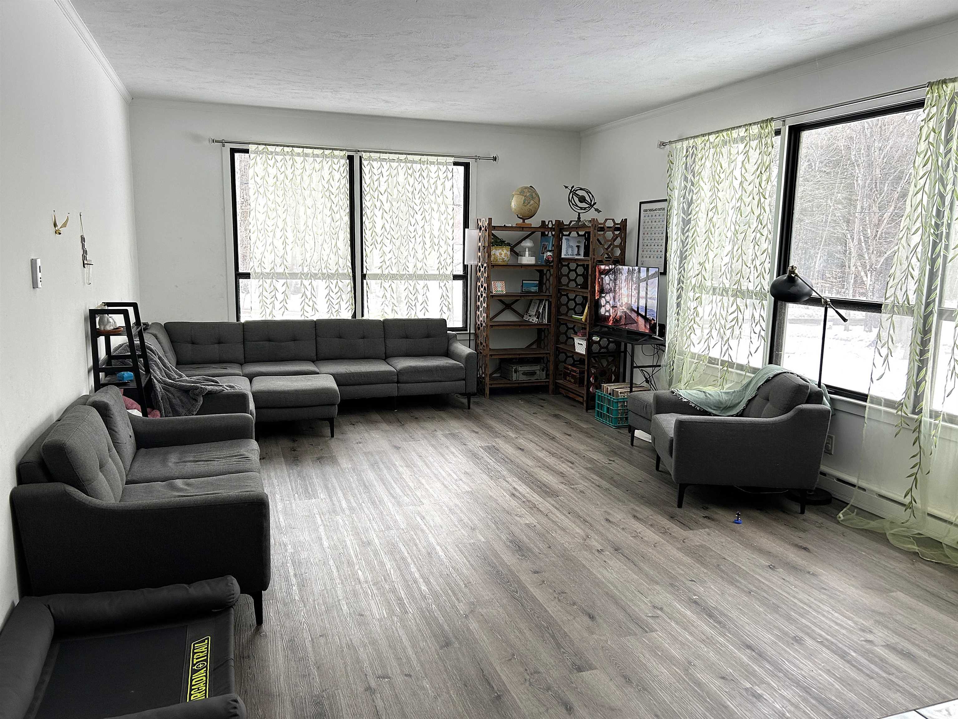 4 Power House Acres Rd, Shelburne, NH 03581