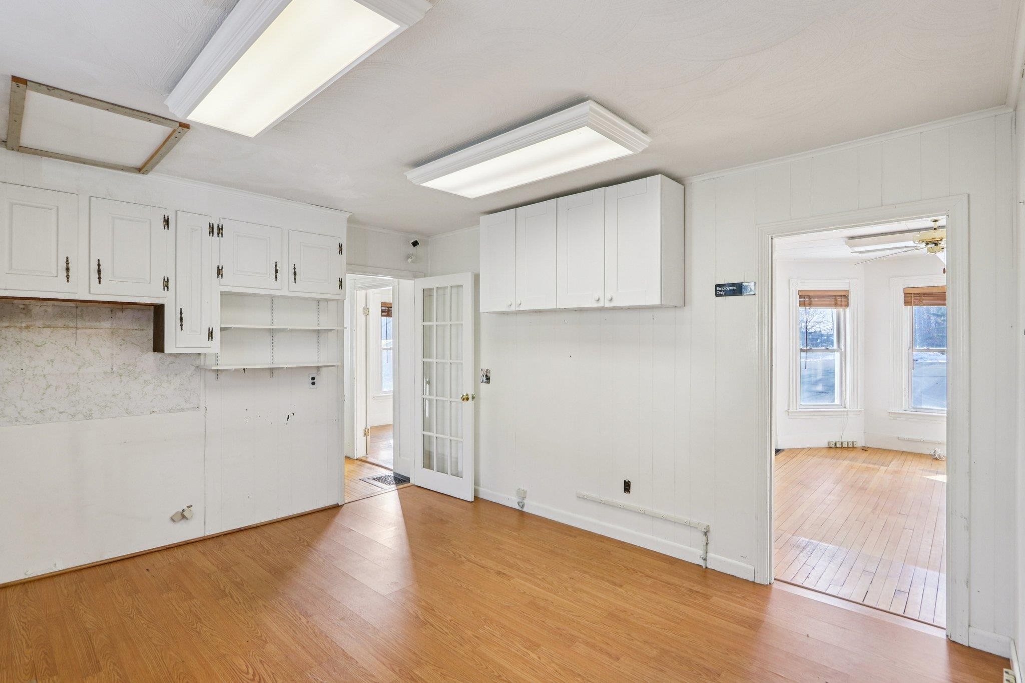 187 Main St, Salem, NH 03079