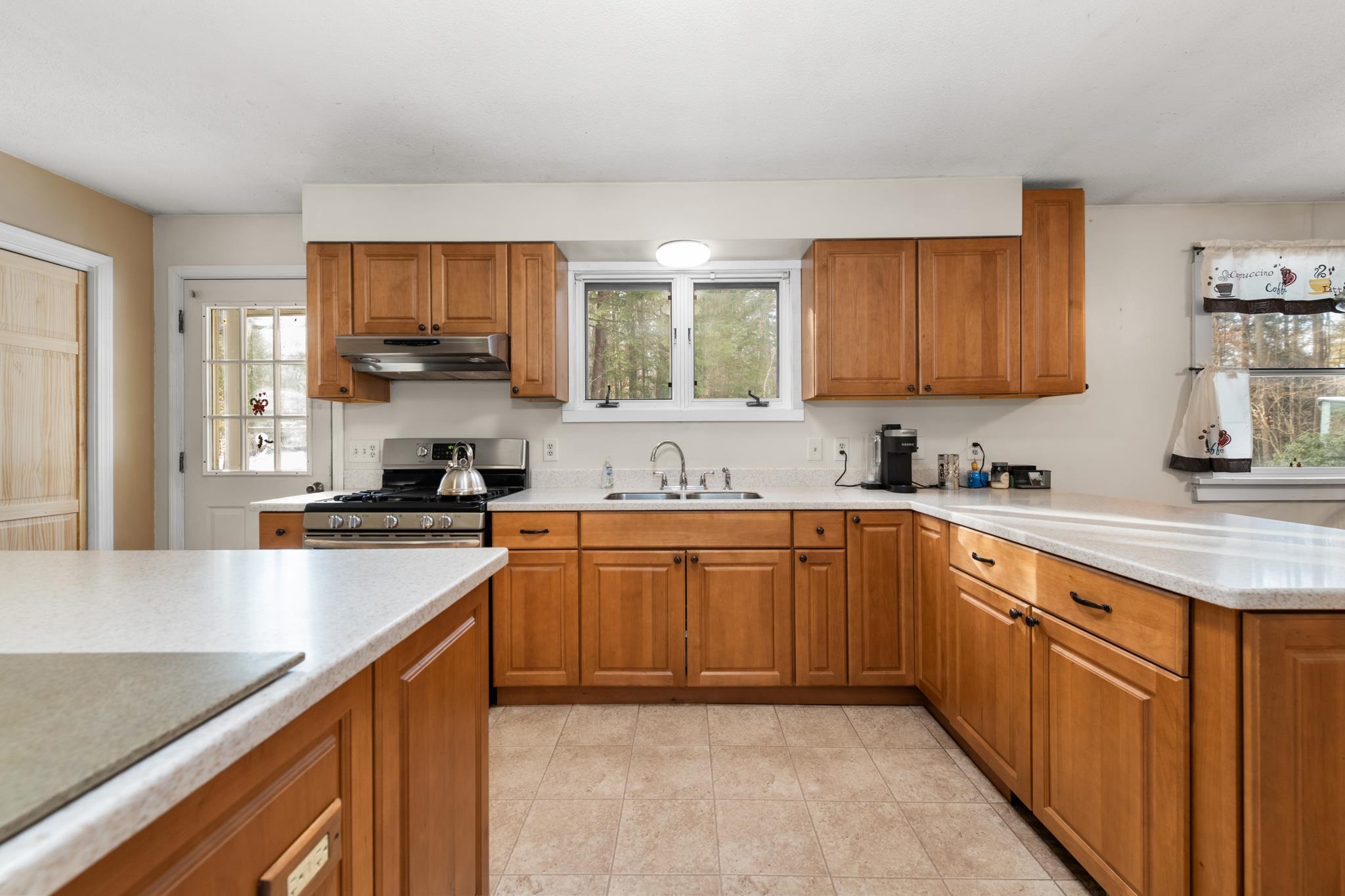 363 Main St, New Hampton, NH 03256