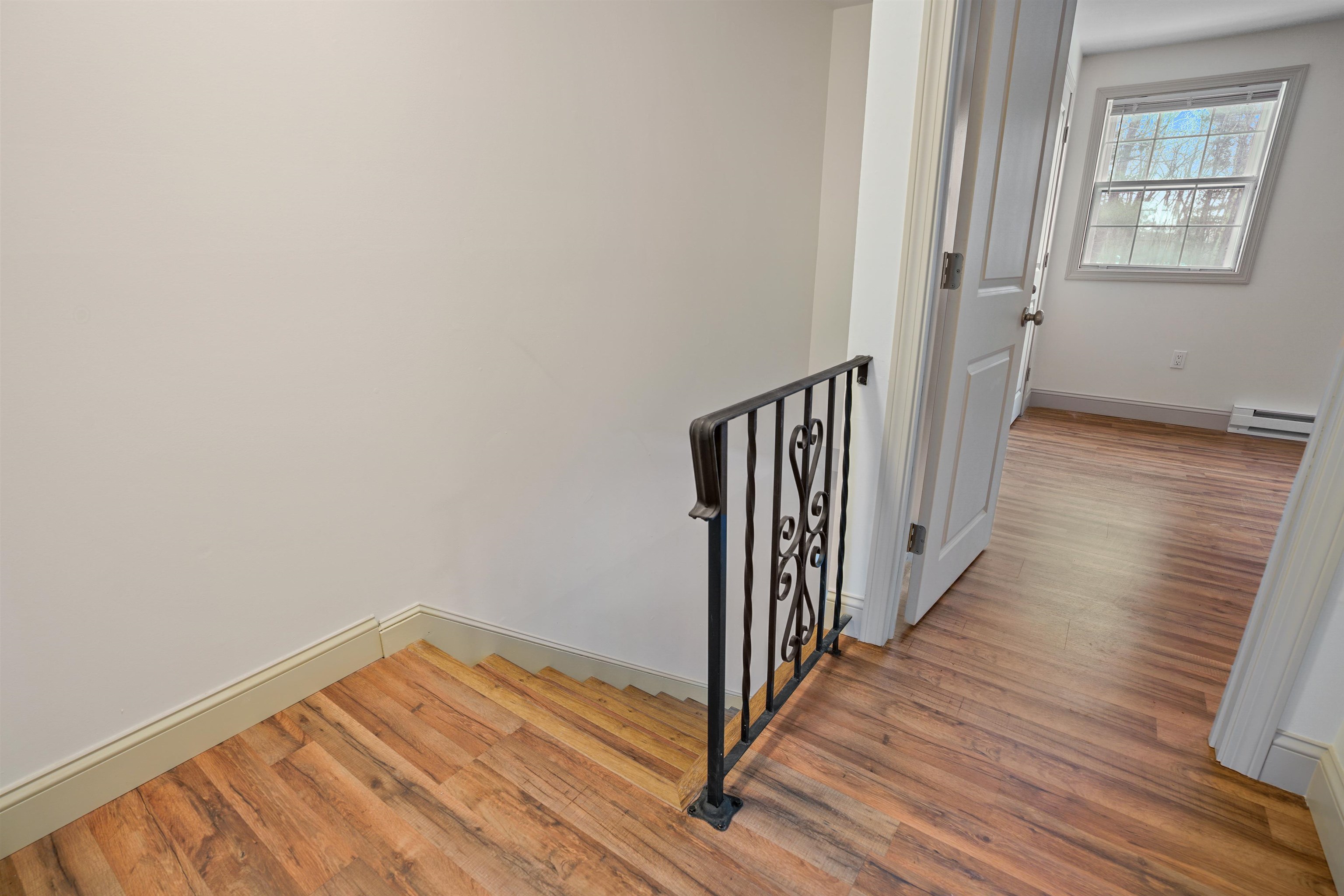 174 Fieldstone Dr, Londonderry, NH 03053