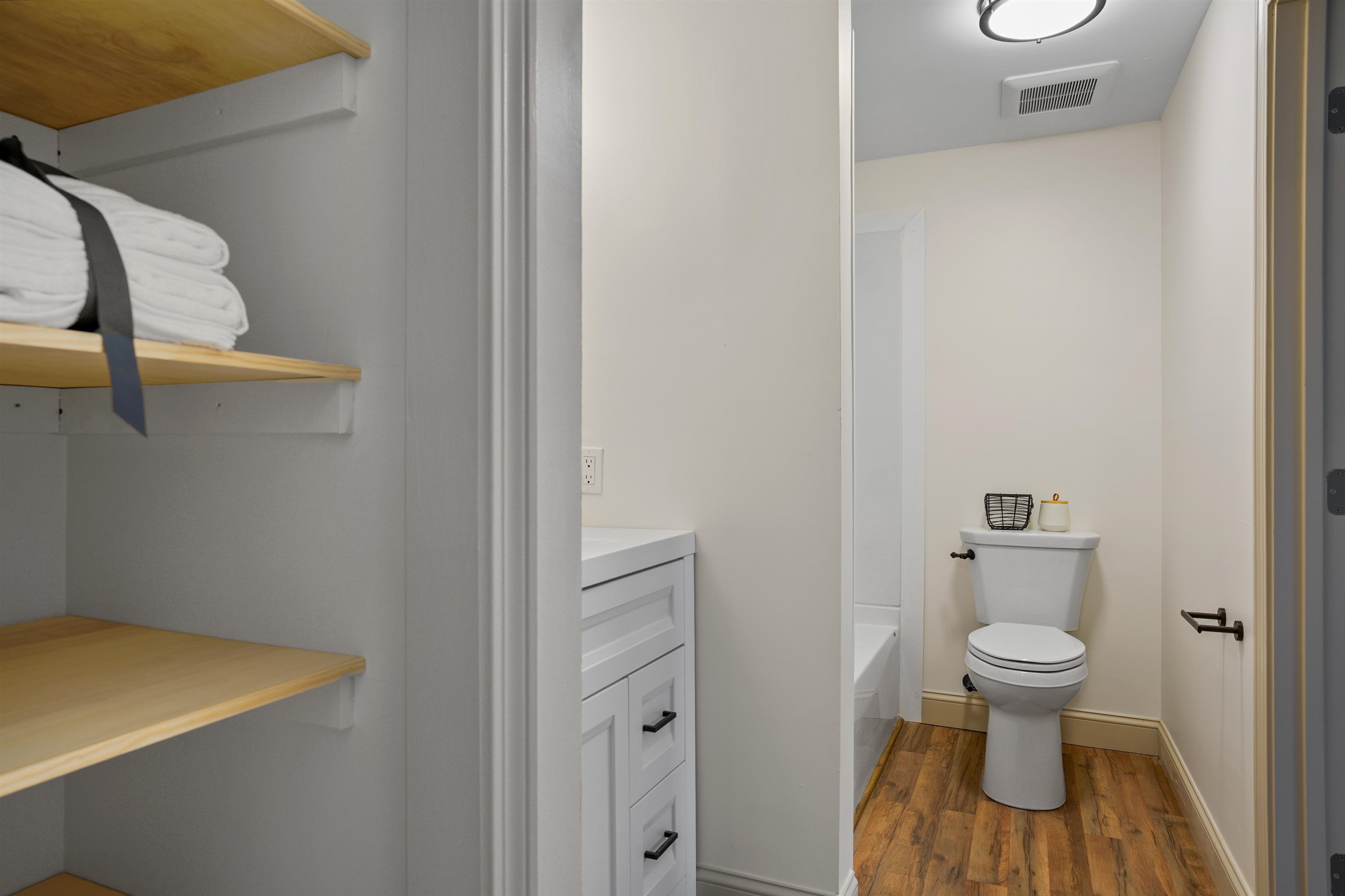 174 Fieldstone Dr, Londonderry, NH 03053