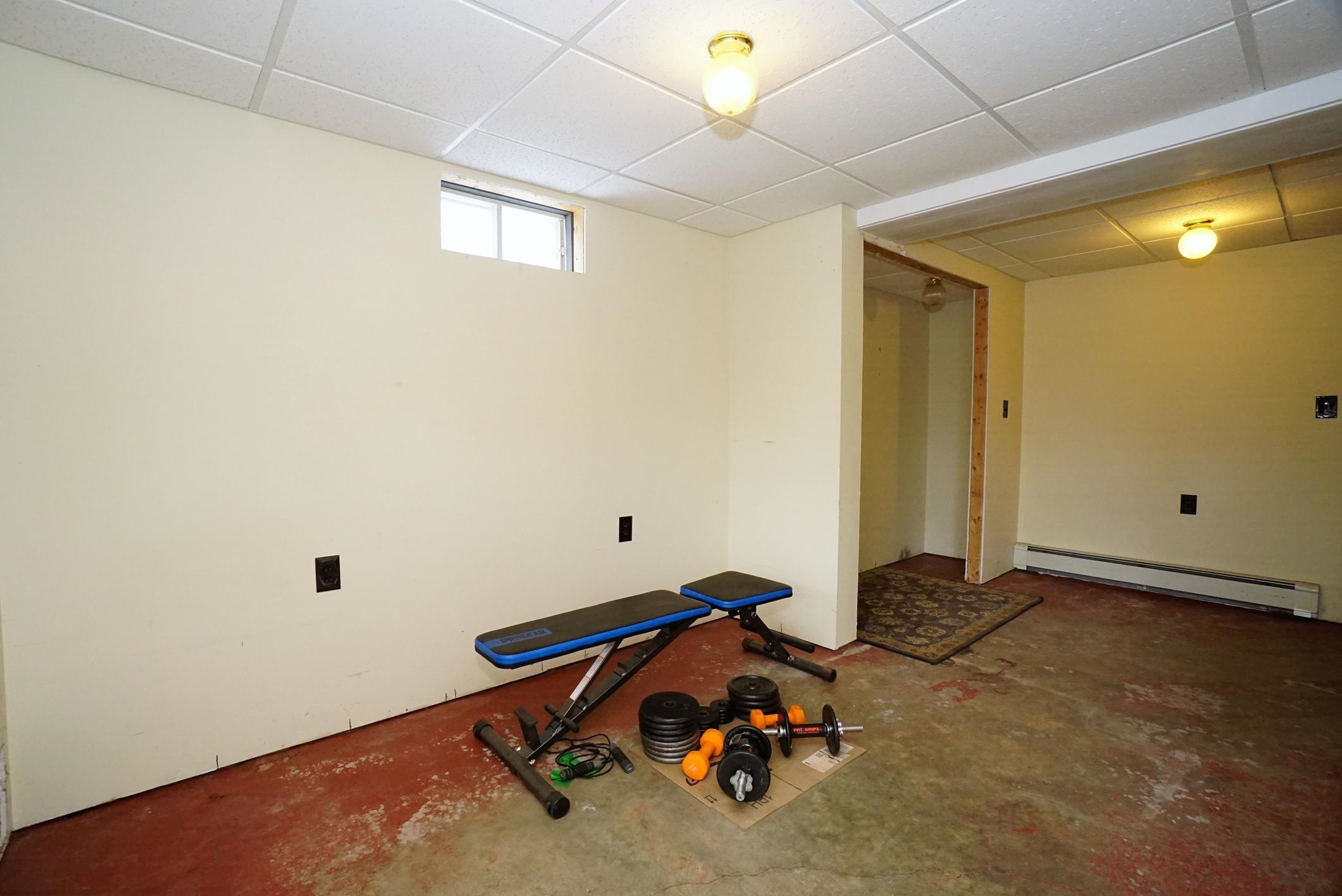 185 Larkin Hill Rd, Bennington, NH 03442