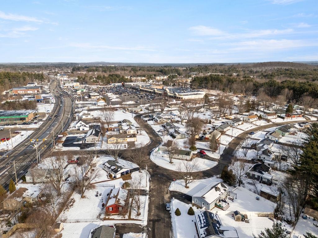 15 Kelwyn Dr, Rollinsford, NH 03078