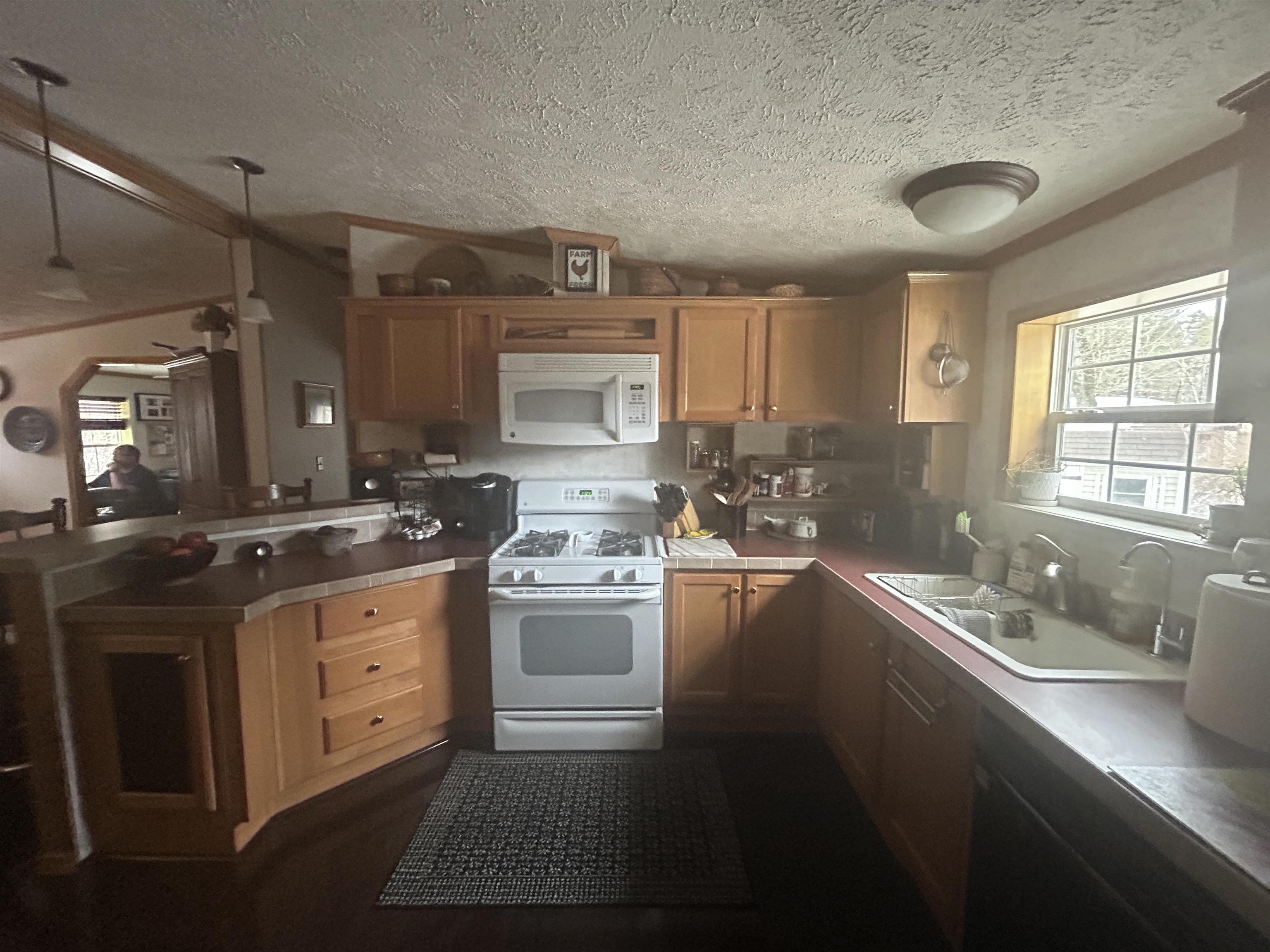 3 Federal Hill Ln, Lee, NH 03861