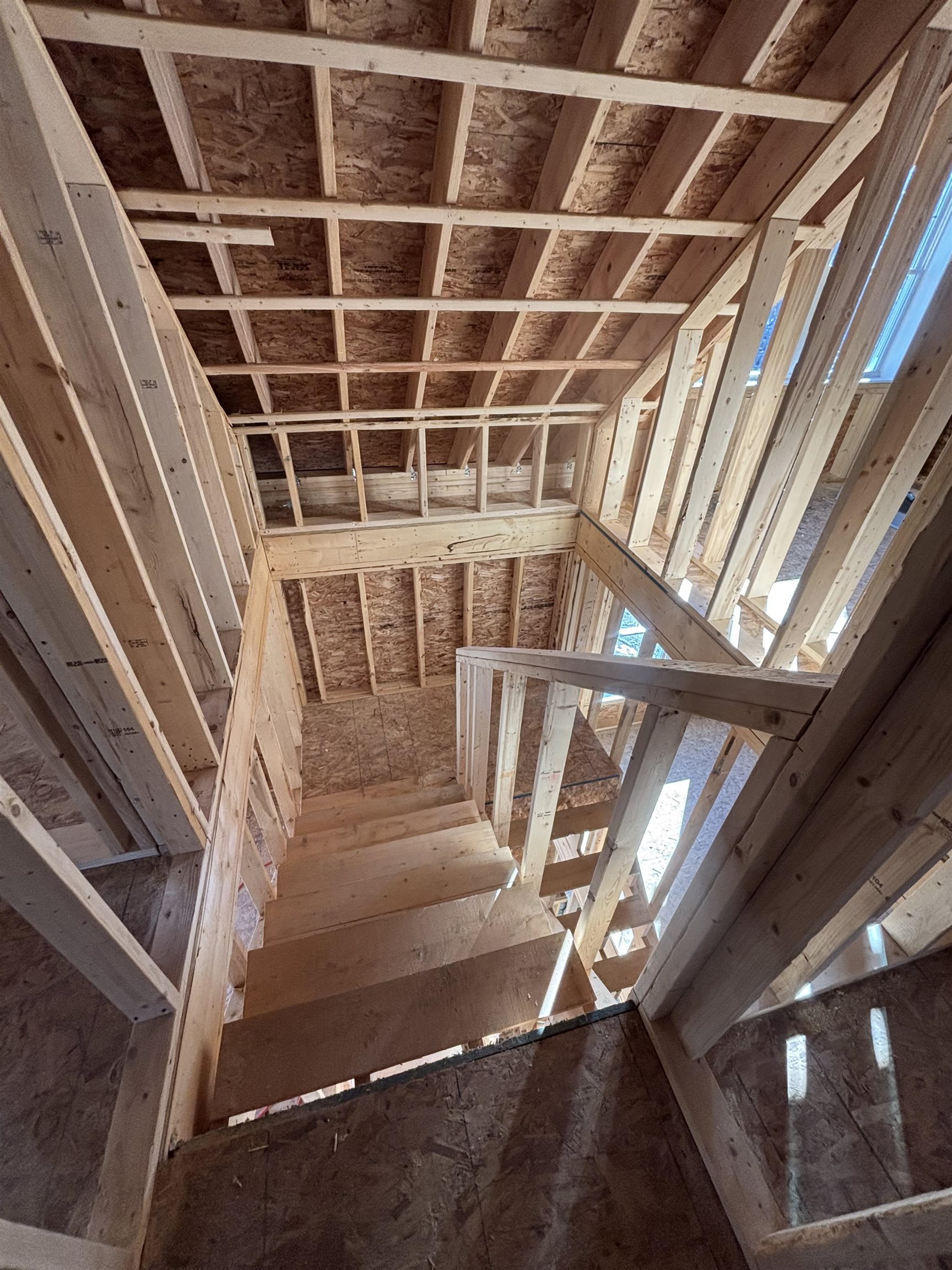 12 Mica Dr #2, Raymond, NH 03077