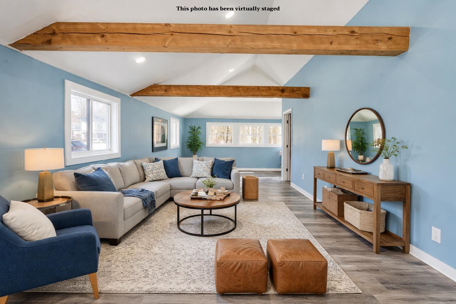 8 Phillips Ln, Rochester, NH 03868