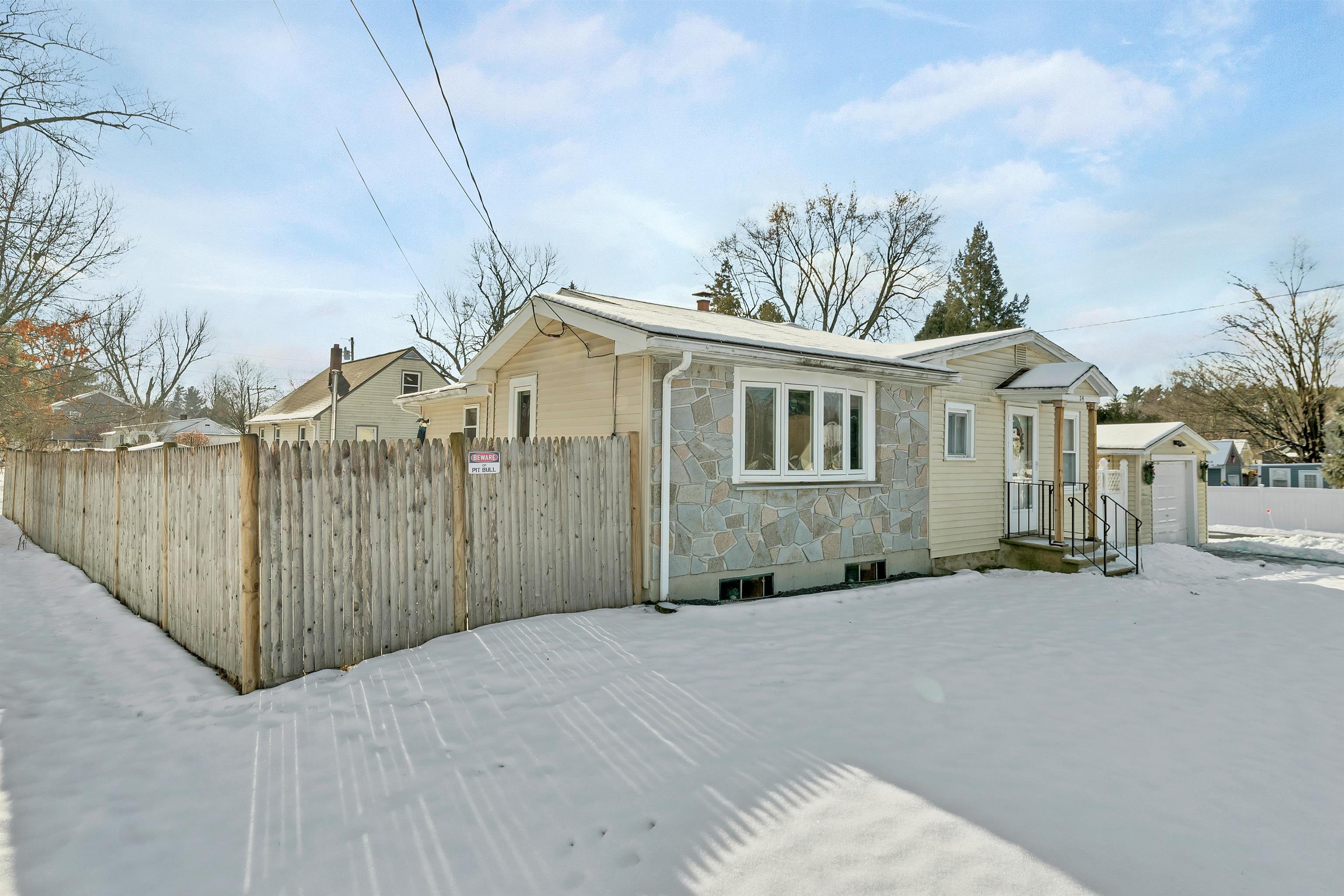 34 Depot Rd, Manchester, NH 03103