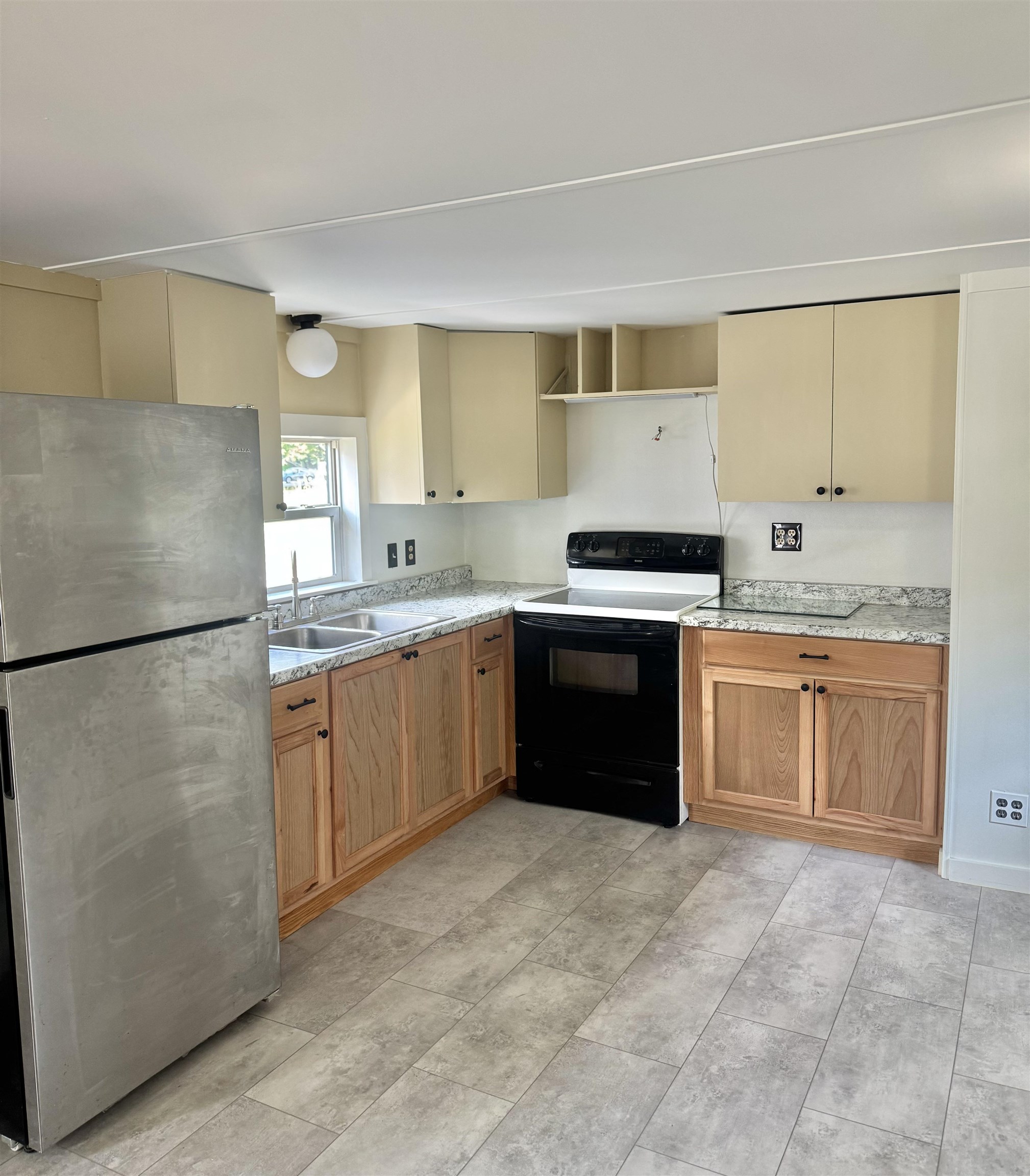 6 Boe Rd, Holderness, NH 03245