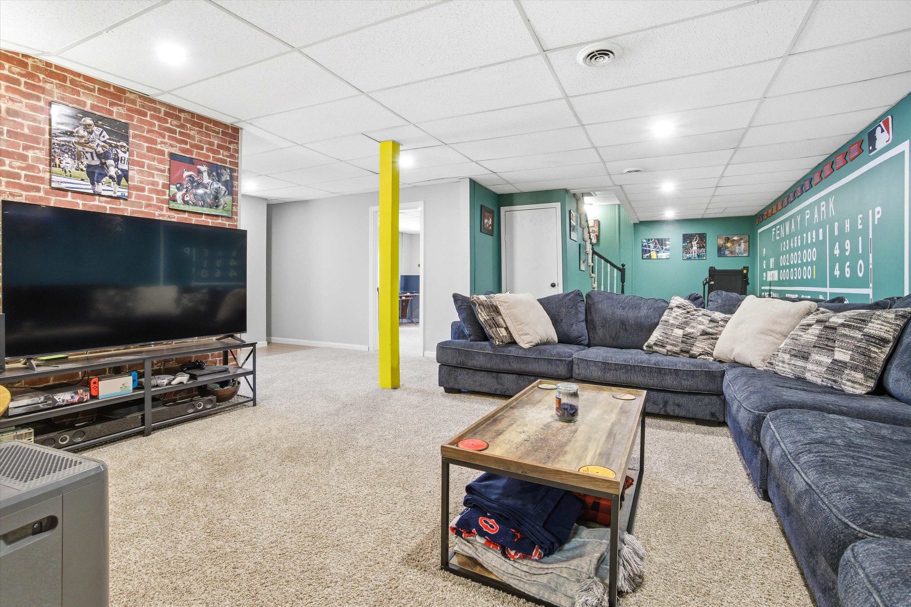 134 Chance Pond Rd, Franklin, NH 03235