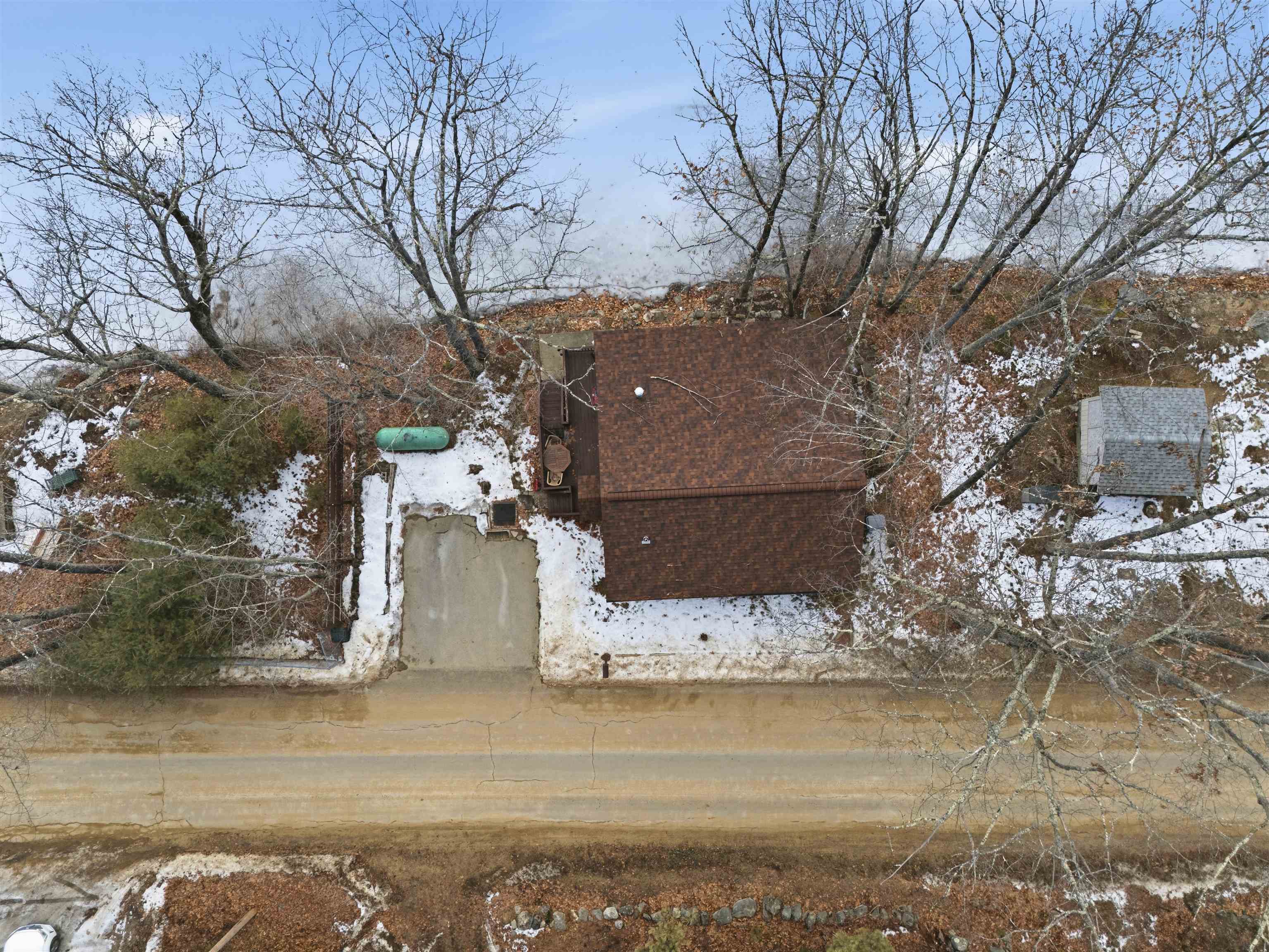 287 Clough Pond Rd, Loudon, NH 03307