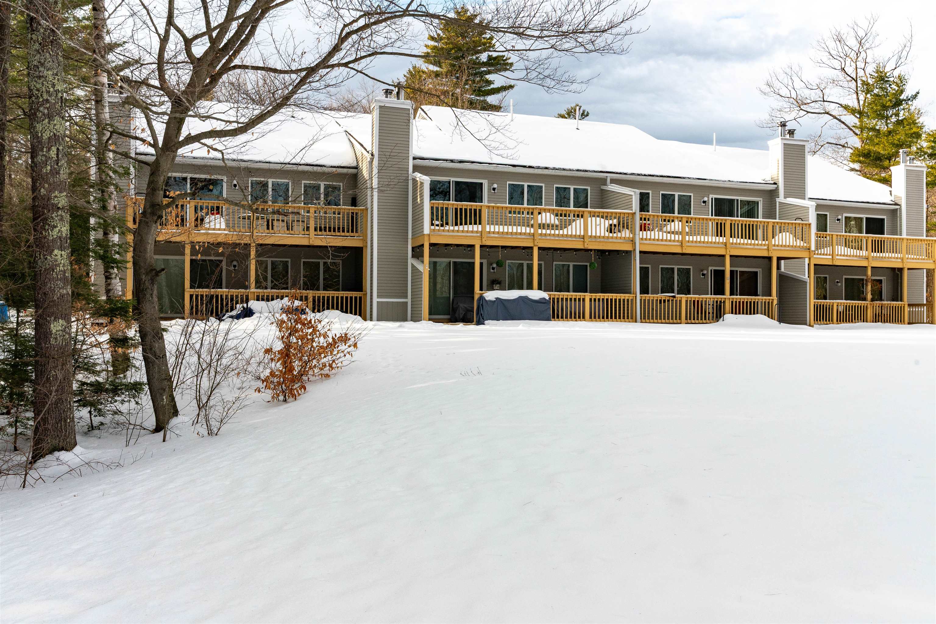 77 Northbrook Cir #E-39, Conway, NH 03860