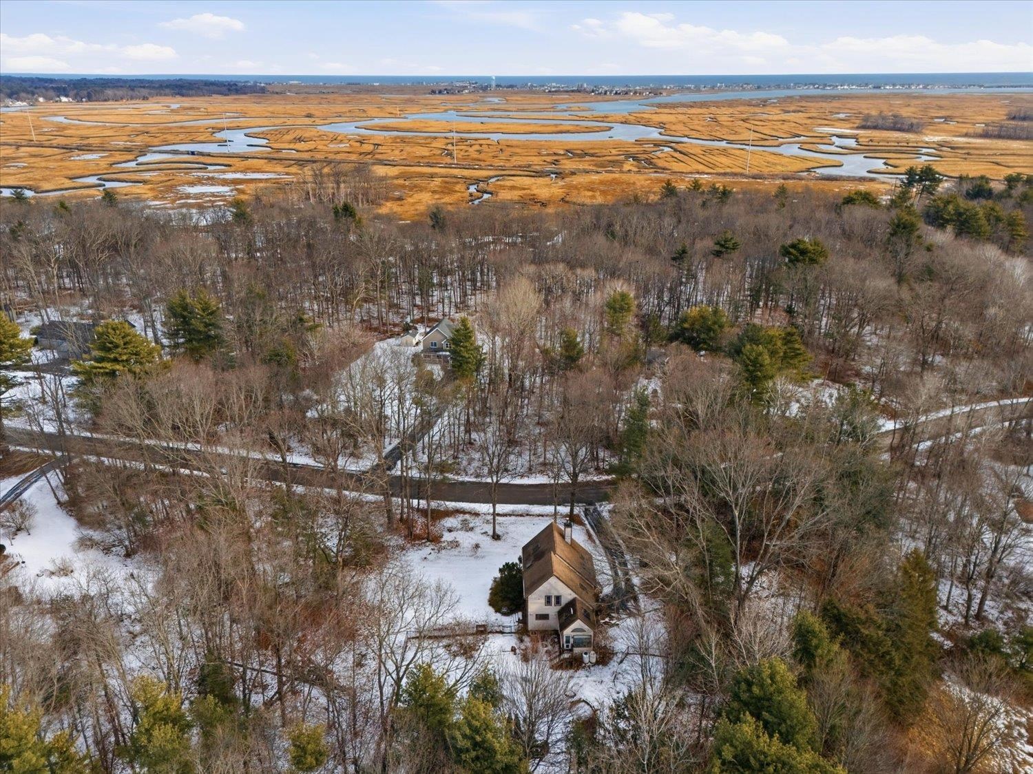 39 Coach Ln, Hampton Falls, NH 03844