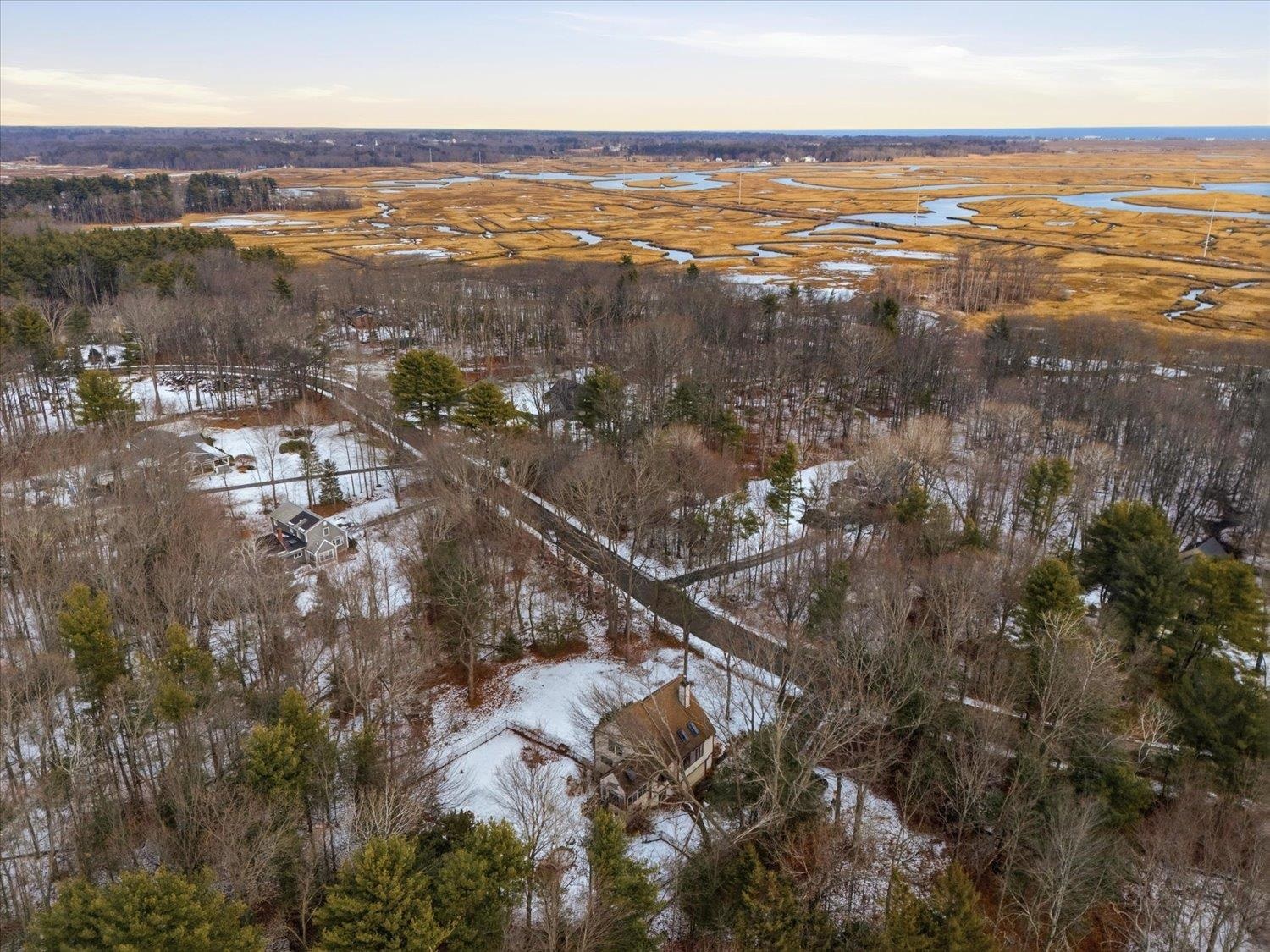 39 Coach Ln, Hampton Falls, NH 03844