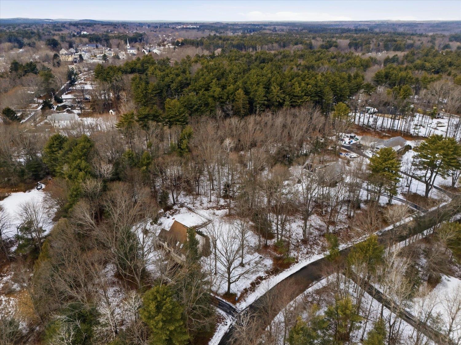 39 Coach Ln, Hampton Falls, NH 03844