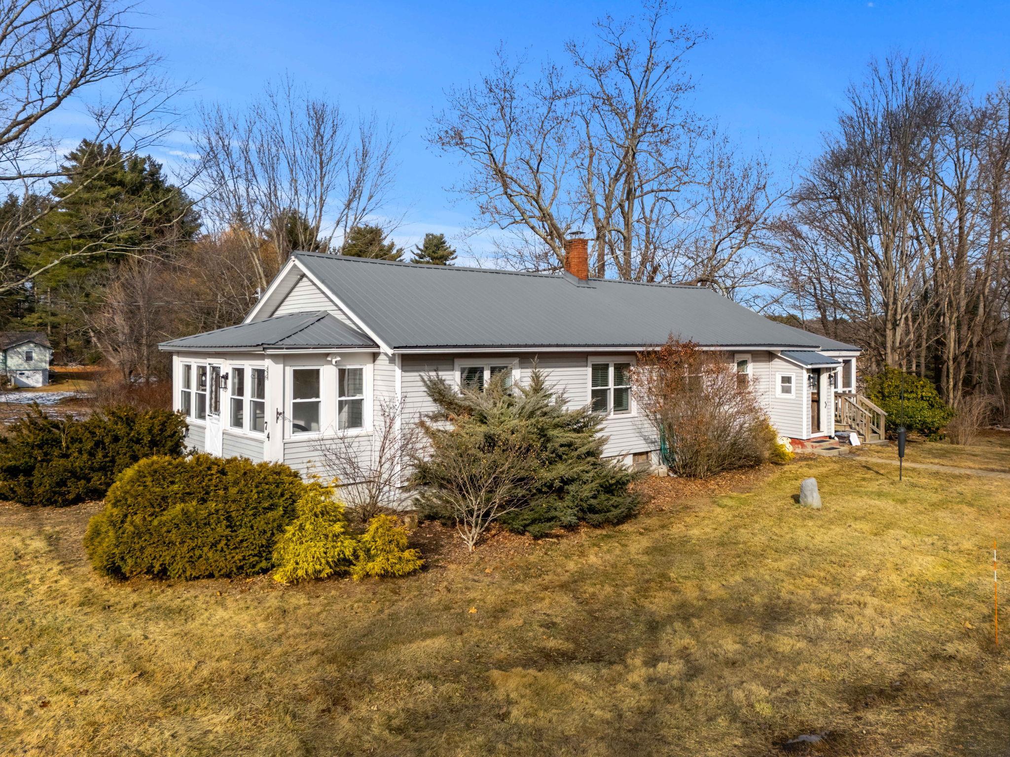 74 College Rd, Stratham, NH 03885