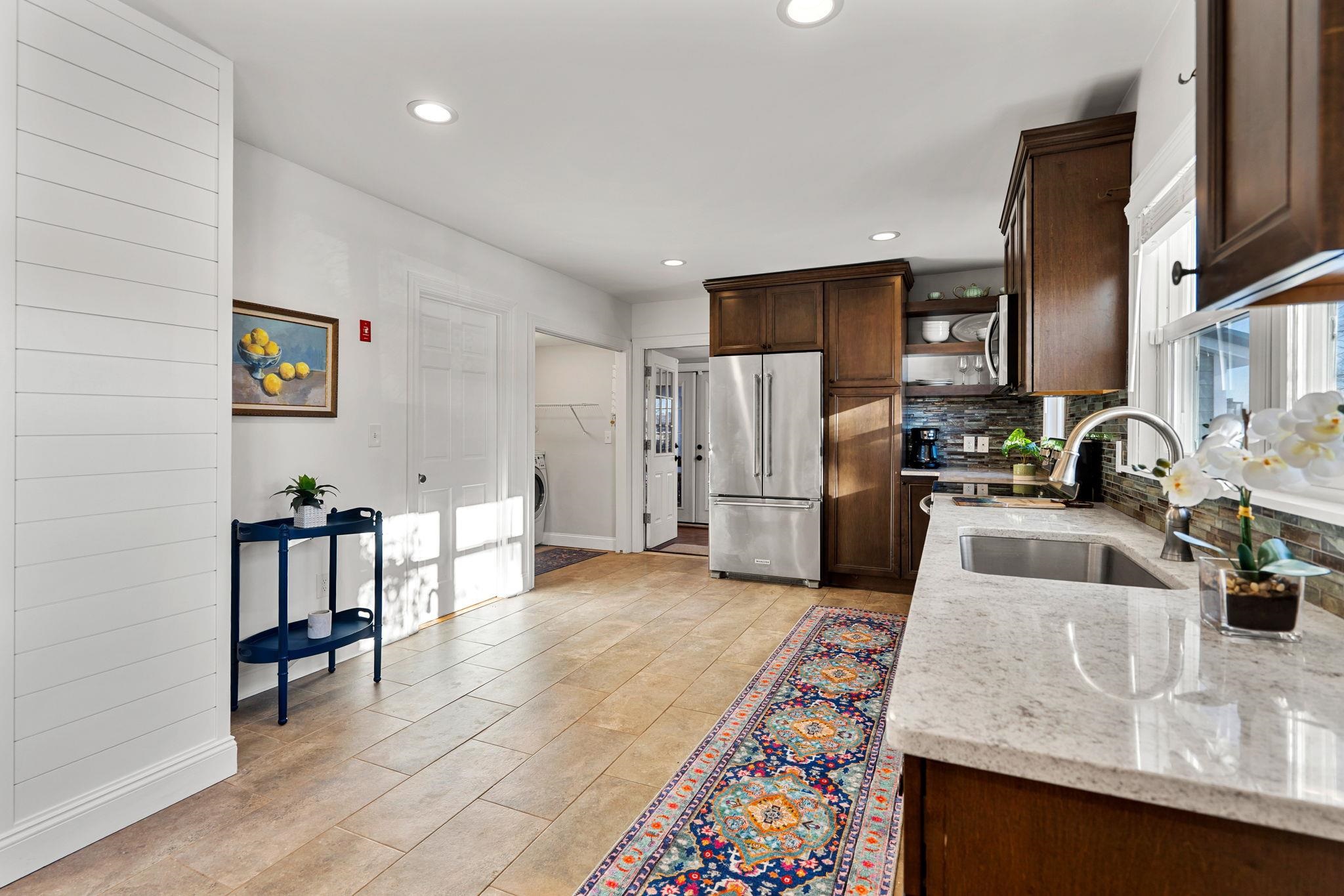 74 College Rd, Stratham, NH 03885