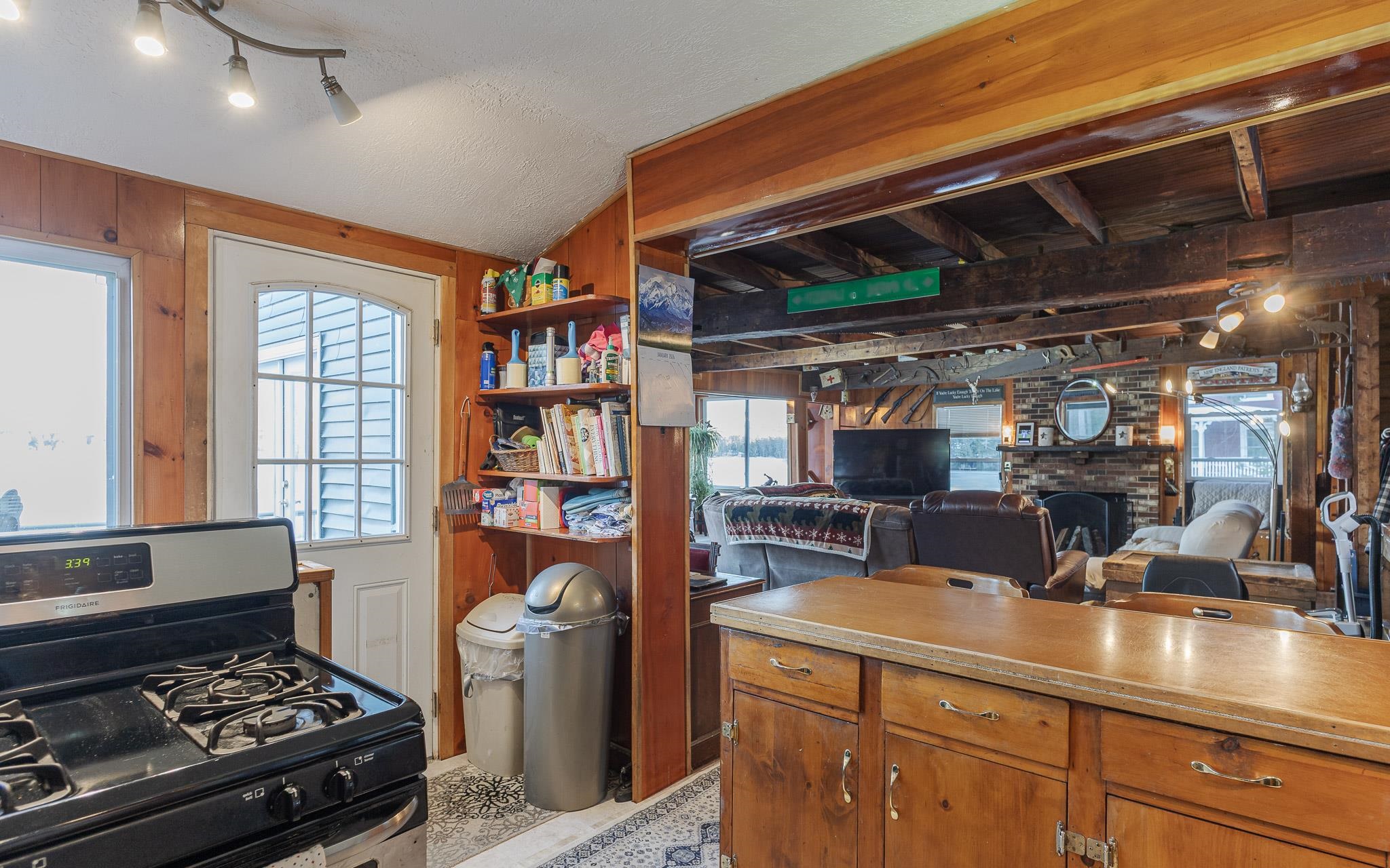 78 Colburn Ln, Rindge, NH 03461