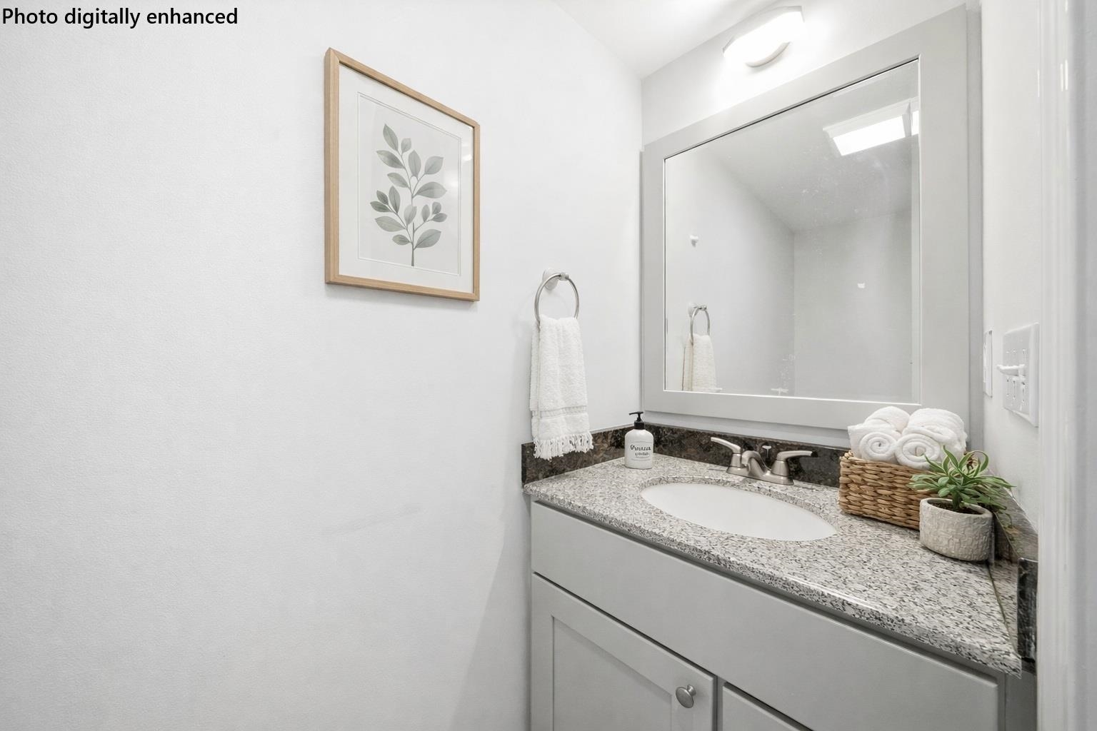 4 N Spring St, Concord, NH 03301