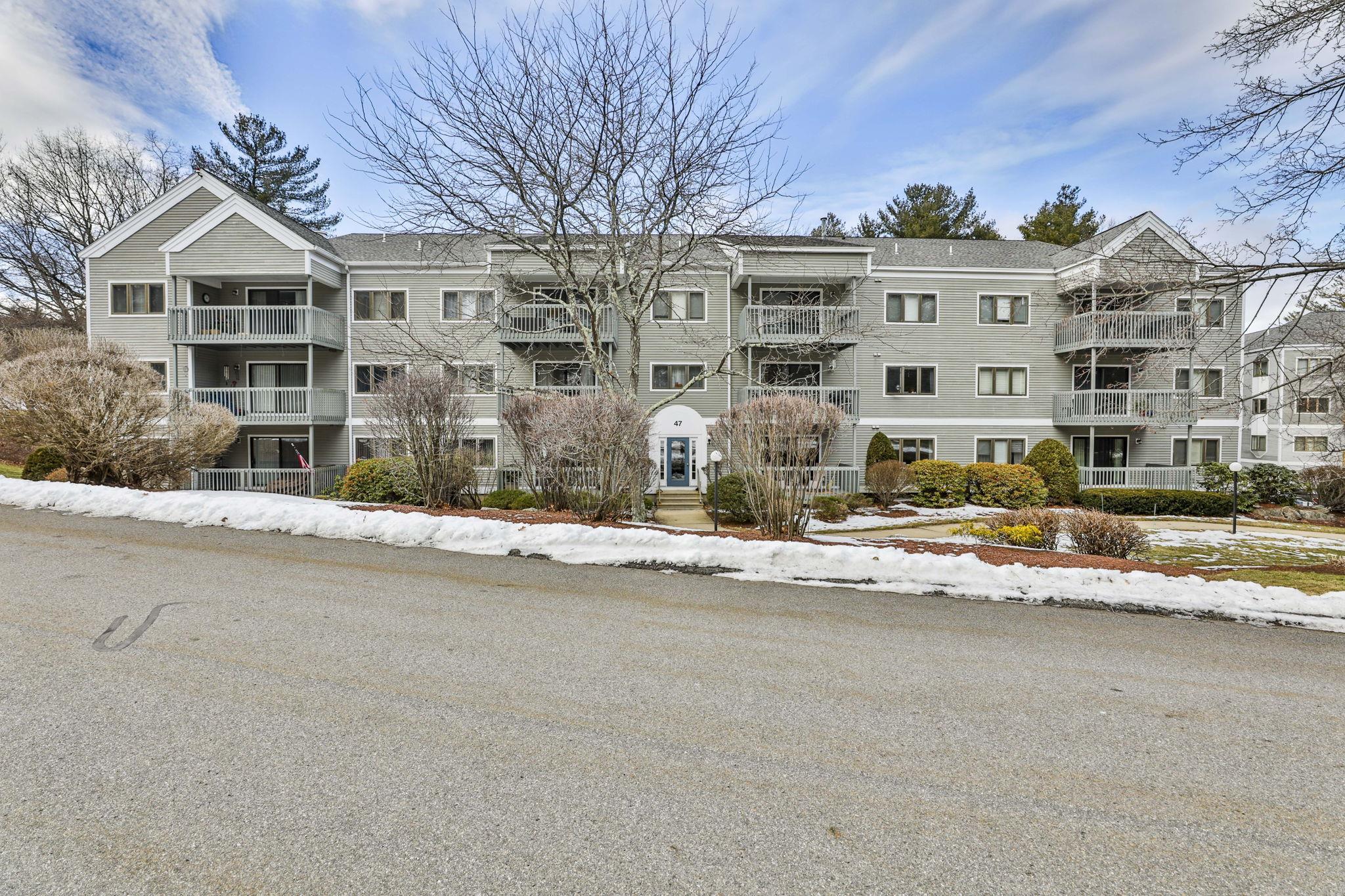 47 Dogwood Dr, Nashua, NH 03062