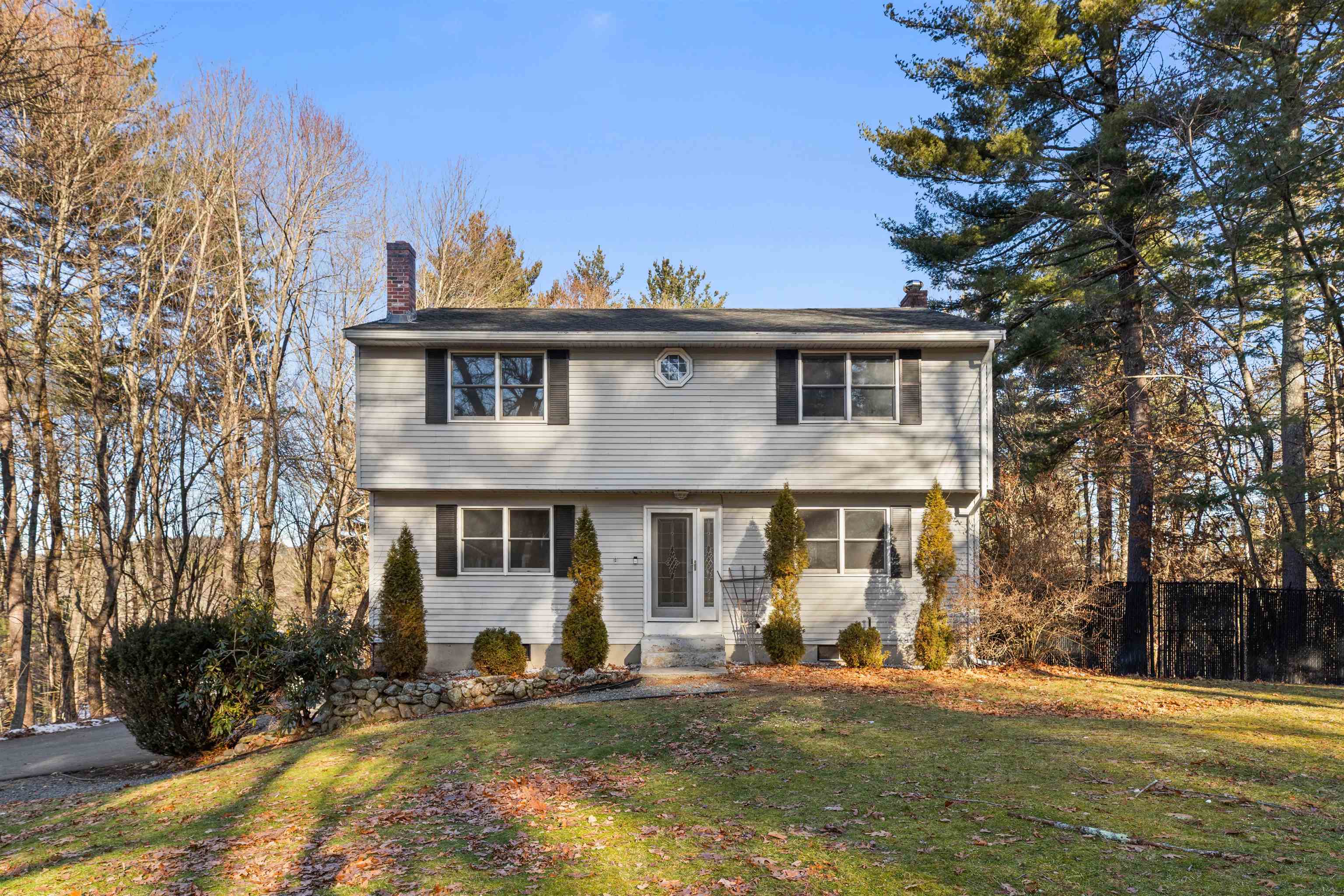 17 Gordon Ave, Pelham, NH 03076