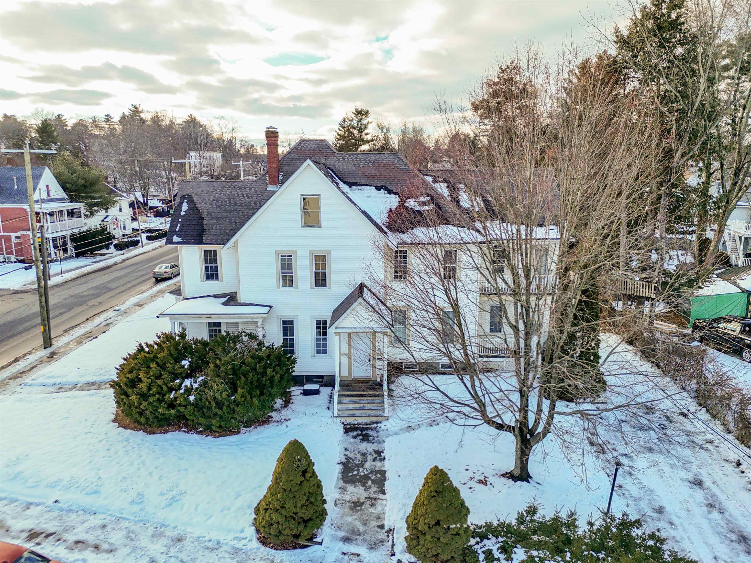 157 Milford St, Manchester, NH 03102