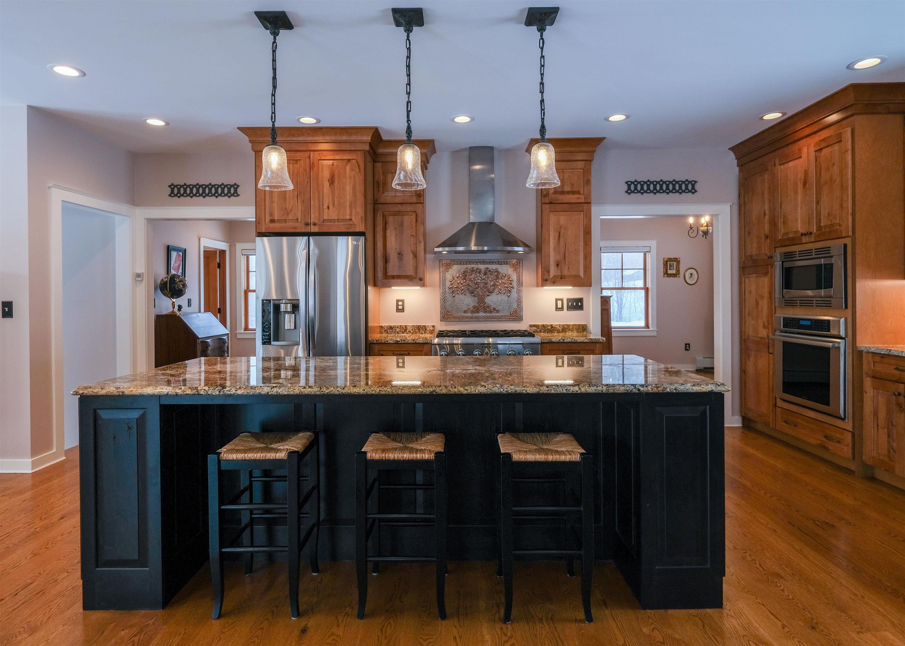 Kitchen island 24601784