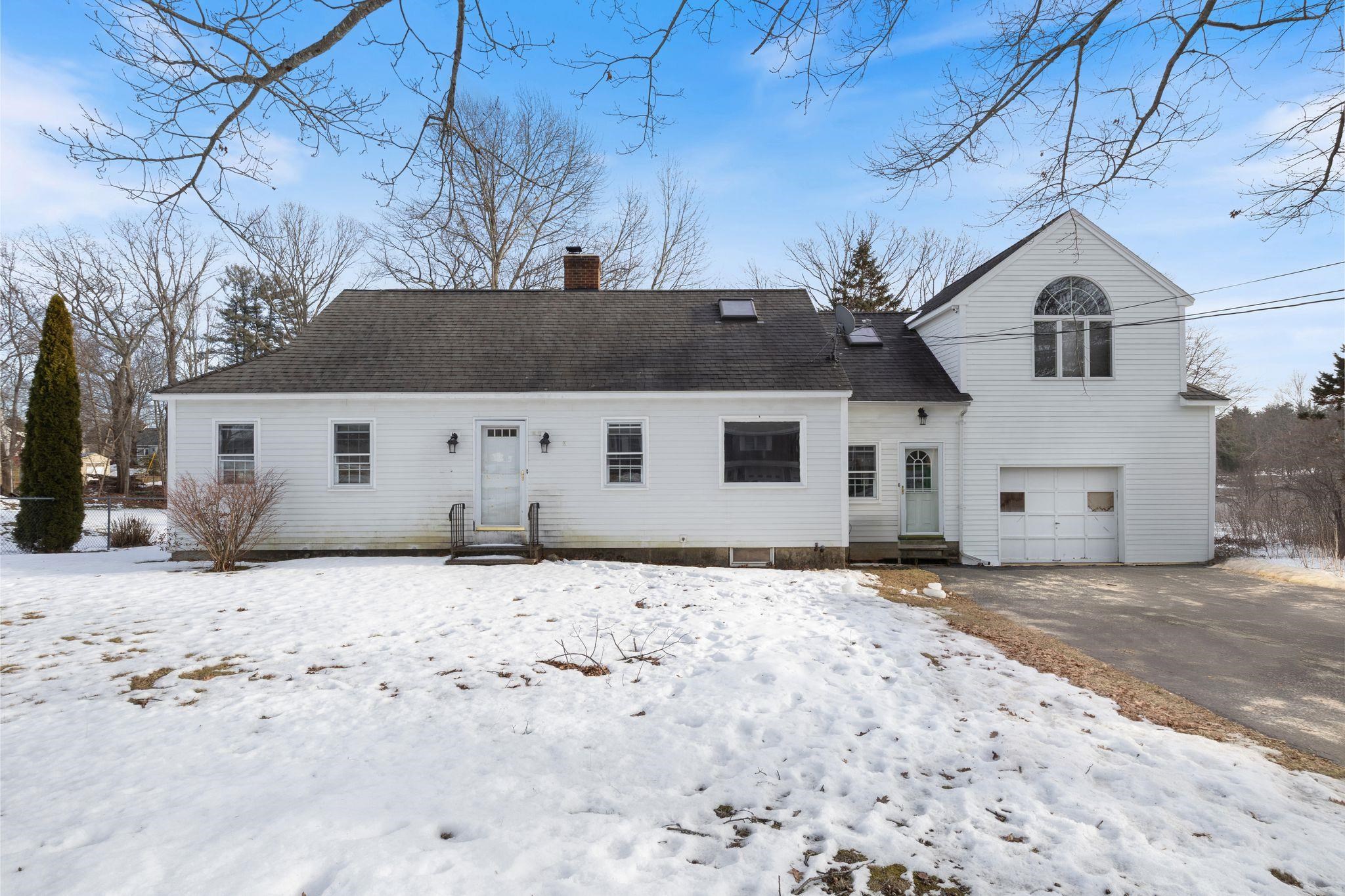 12 Nola Ave, Rochester, NH 03867